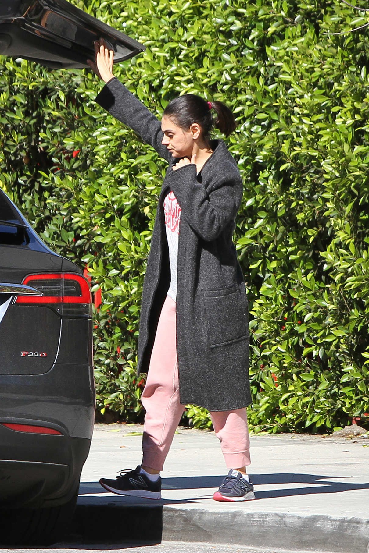 Mila Kunis Was Spotted Out in LA 03/19/2018-4