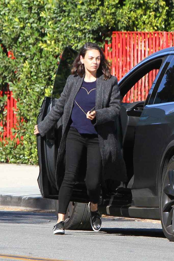 Mila Kunis Was Spotted Out in LA 03/30/2018-1