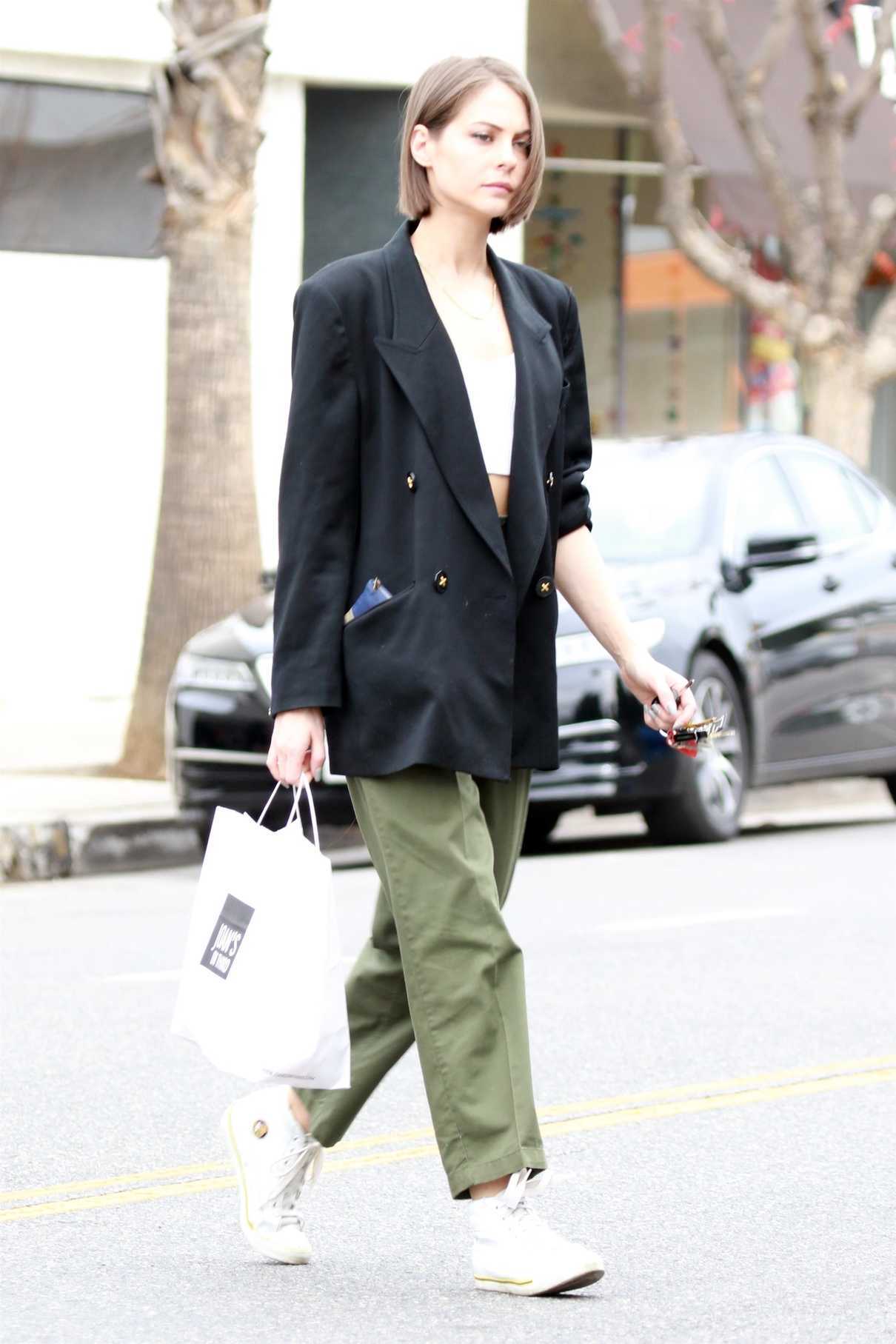 Willa Holland Leaves Joan's on Third in Studio City 03/07/2018-5