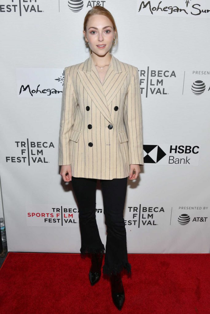 AnnaSophia Robb at the Bethany Hamilton: Unstoppable Premiere During Tribeca Film Festival in New York 04/20/2018-1