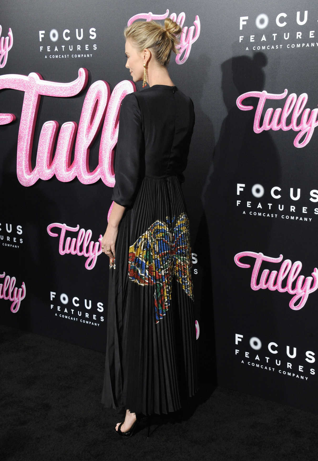 Charlize Theron at the Tully Premiere in Los Angeles 04/18/2018-4