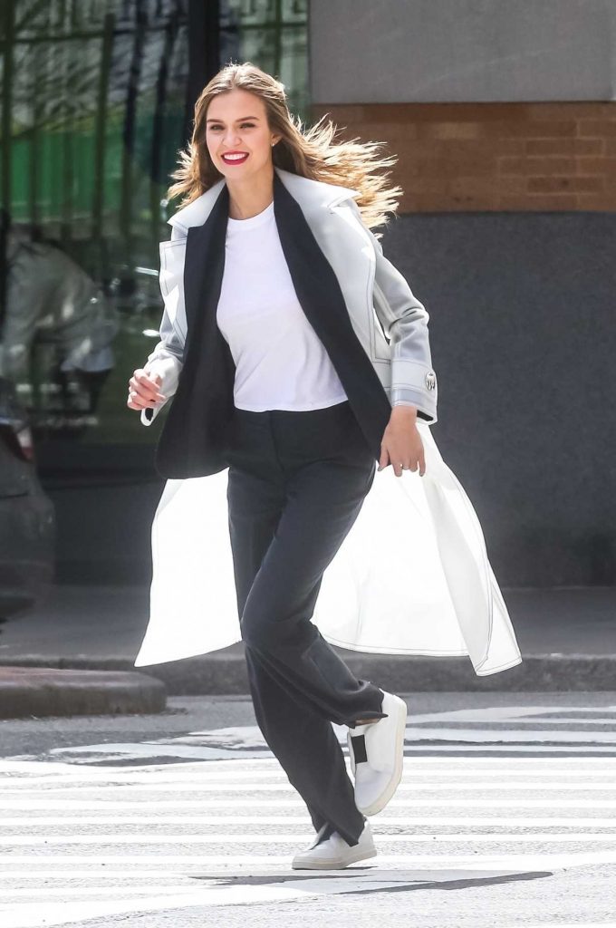 Josephine Skriver Was Spotted in Tribeca in NYC 04/05/2018-1