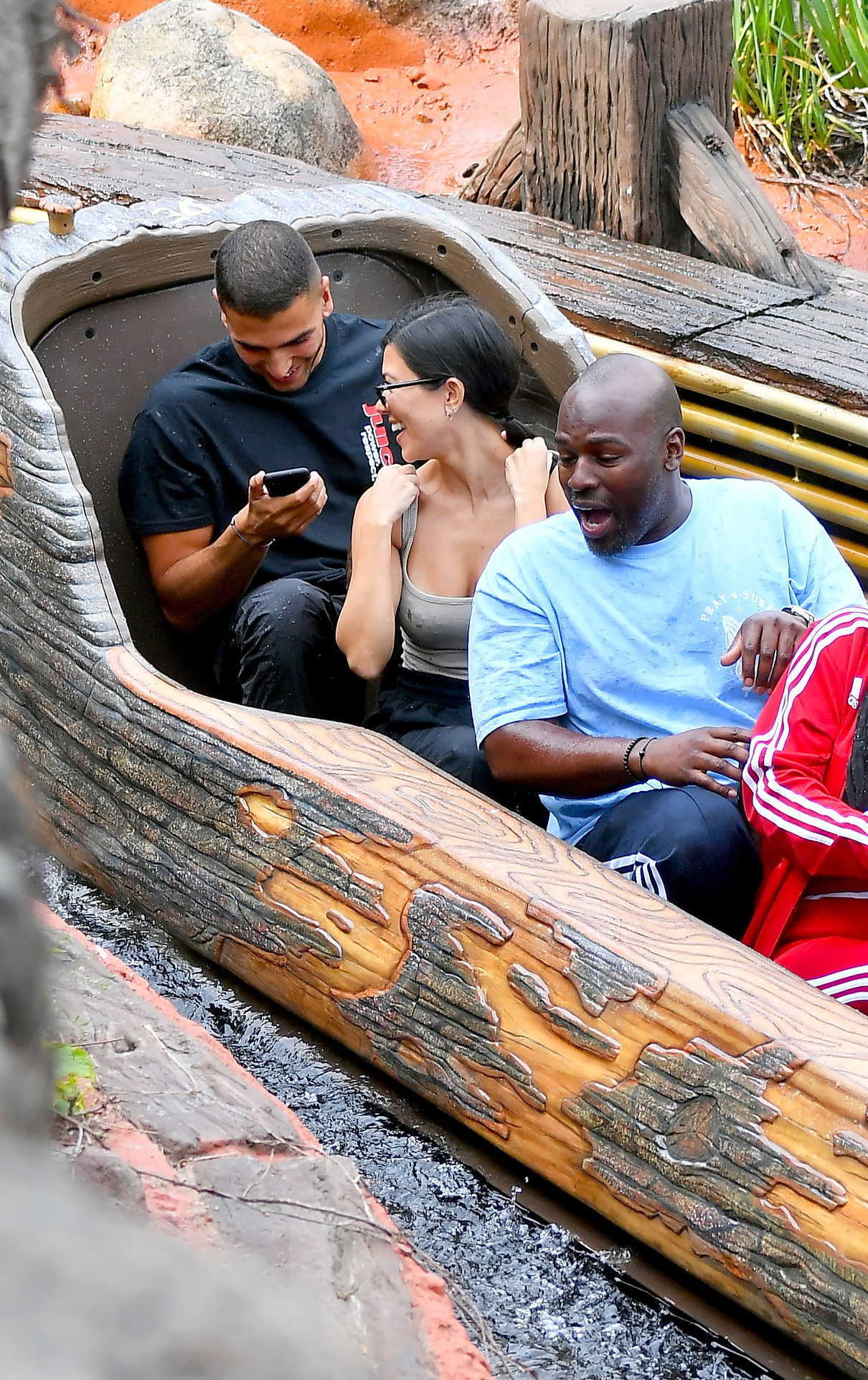 Kourtney Kardashian Was Spotted at Disneyland in Anaheim 04/21/2018-5