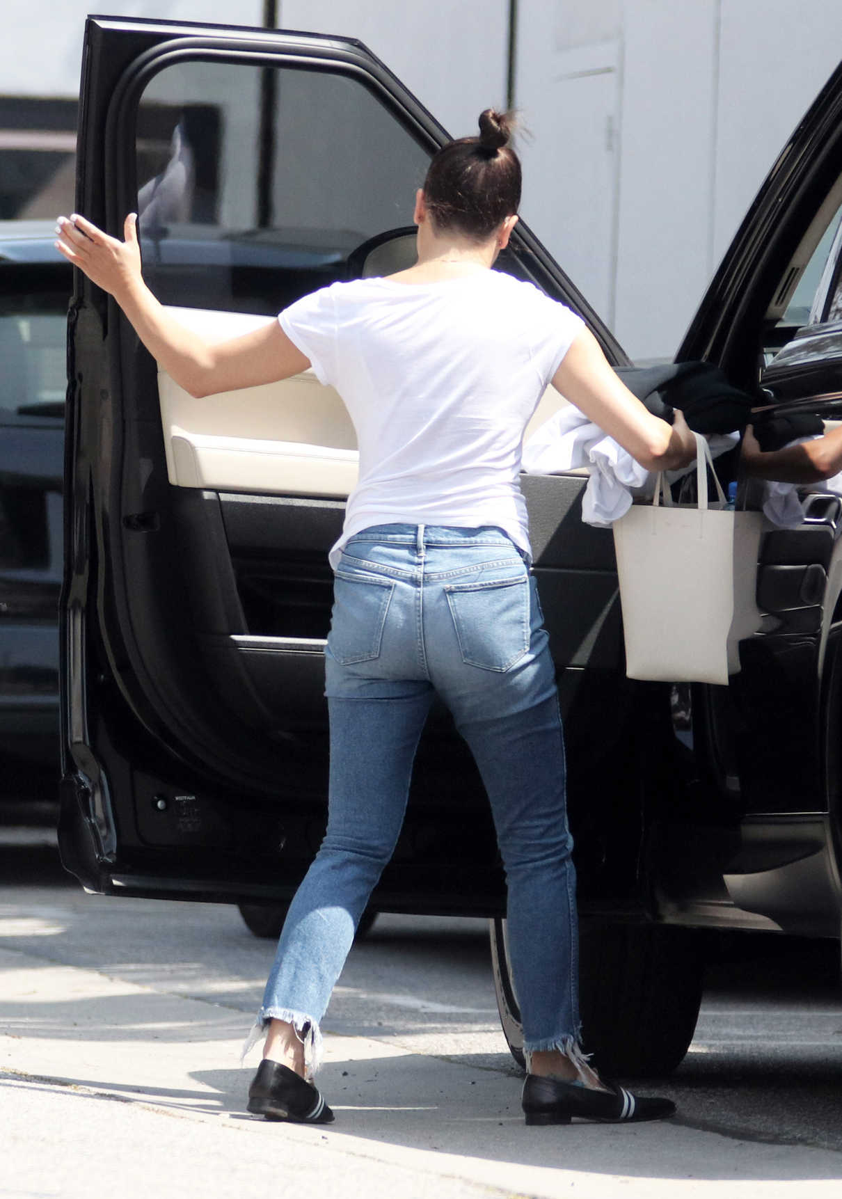 Lea Michele Heads to a Spa in Los Angeles 04/05/2018-4
