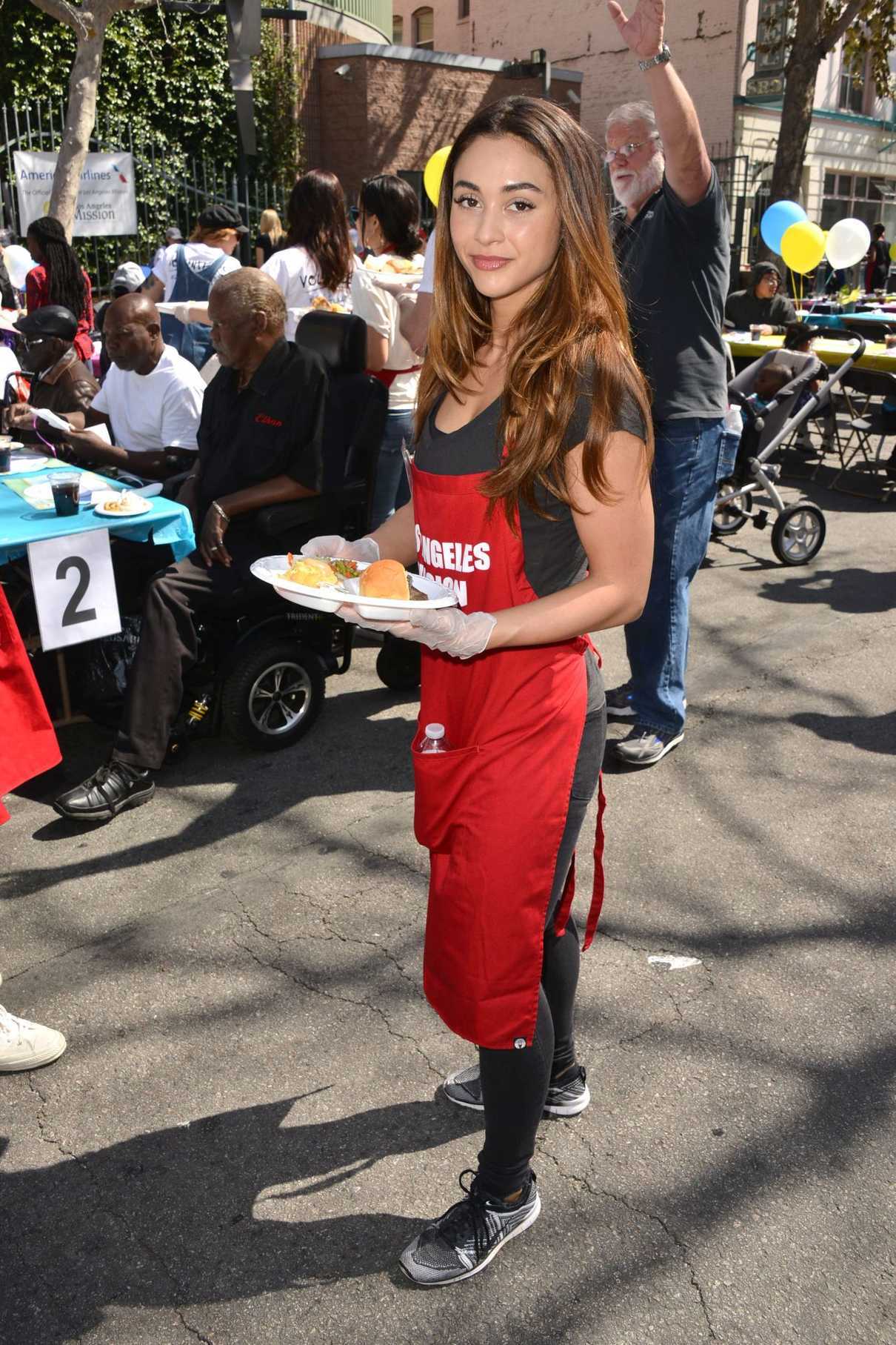 Lindsey Morgan at Los Angeles Mission Easter Charity Event in Los Angeles 03/30/2018-2