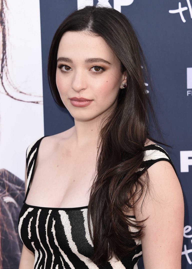 mikey-madison-at-the-better-things-tv-show-fyc-event-in-los-angeles-04