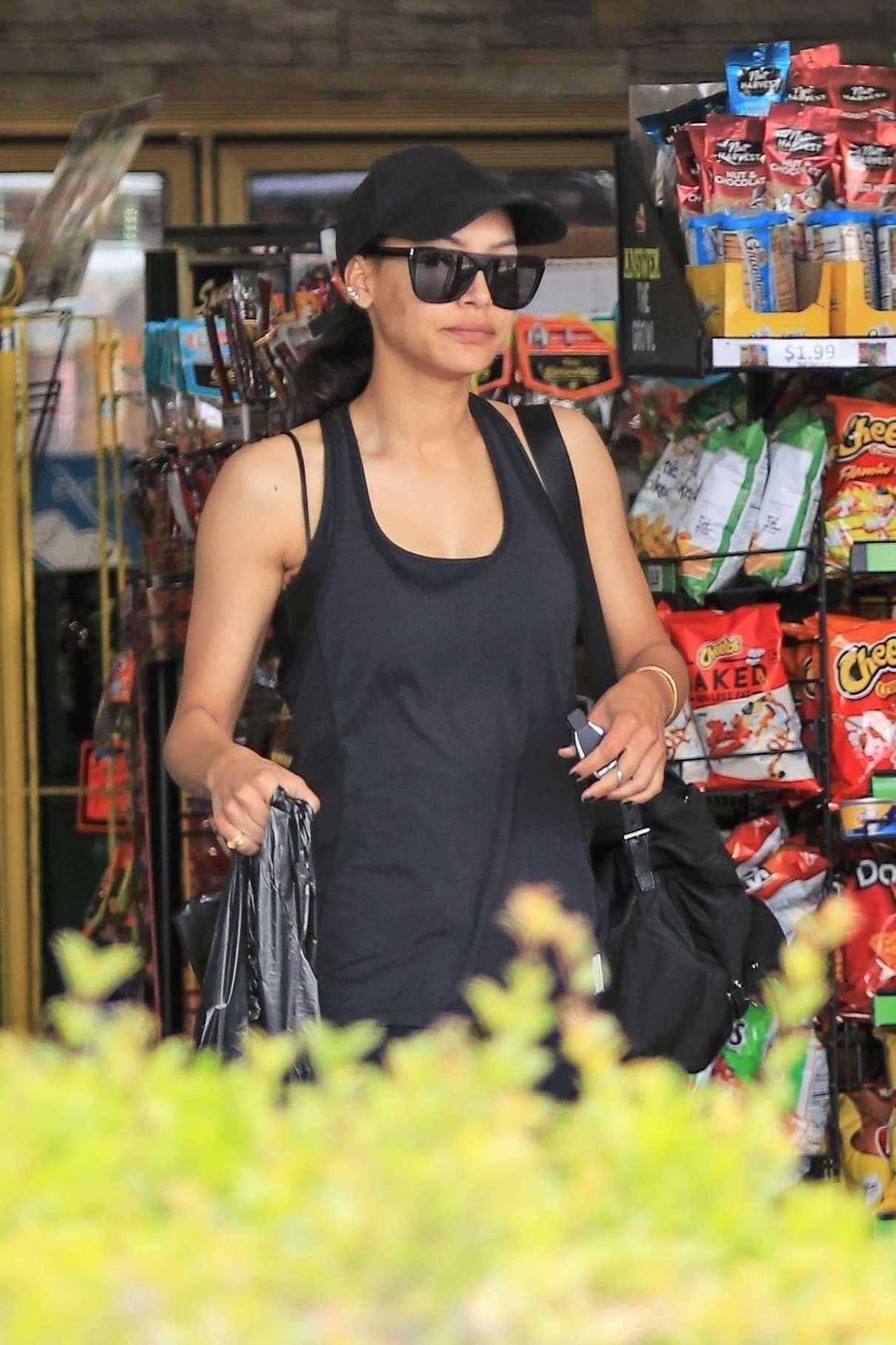 Naya Rivera Stops for Some Fuel on Her Way to the Gym in Los Angeles 04/19/2018-2