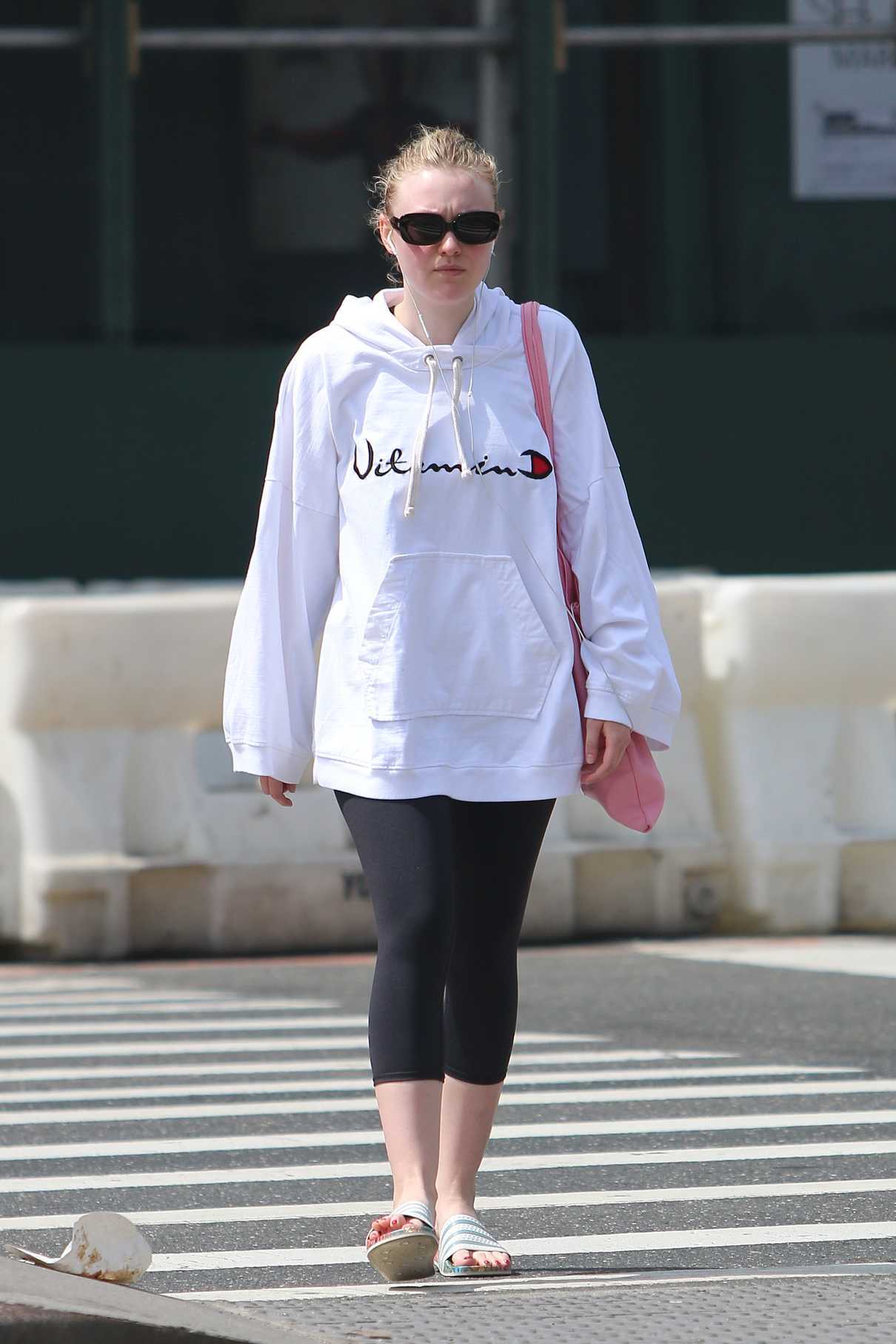 Dakota Fanning Was Spotted Out in New York City 05/07/2018-3