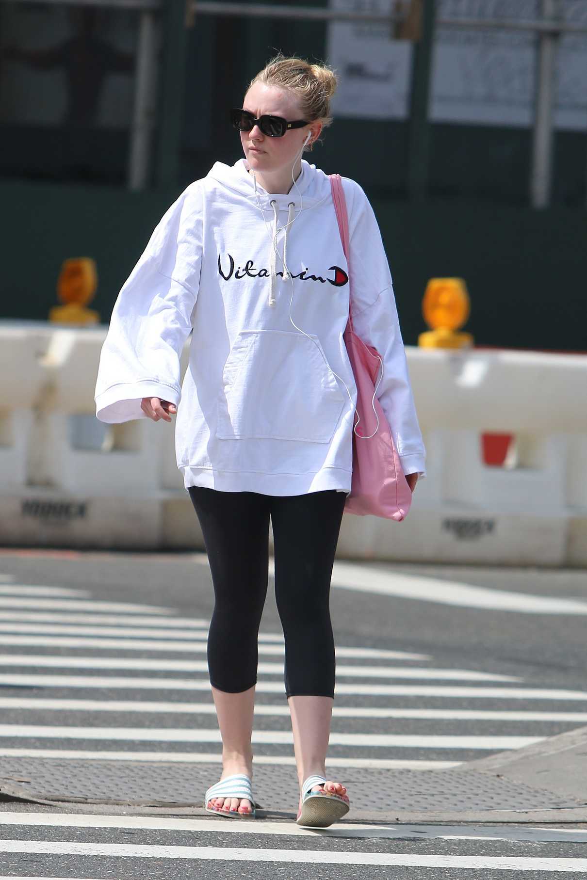 Dakota Fanning Was Spotted Out in New York City 05/07/2018-4