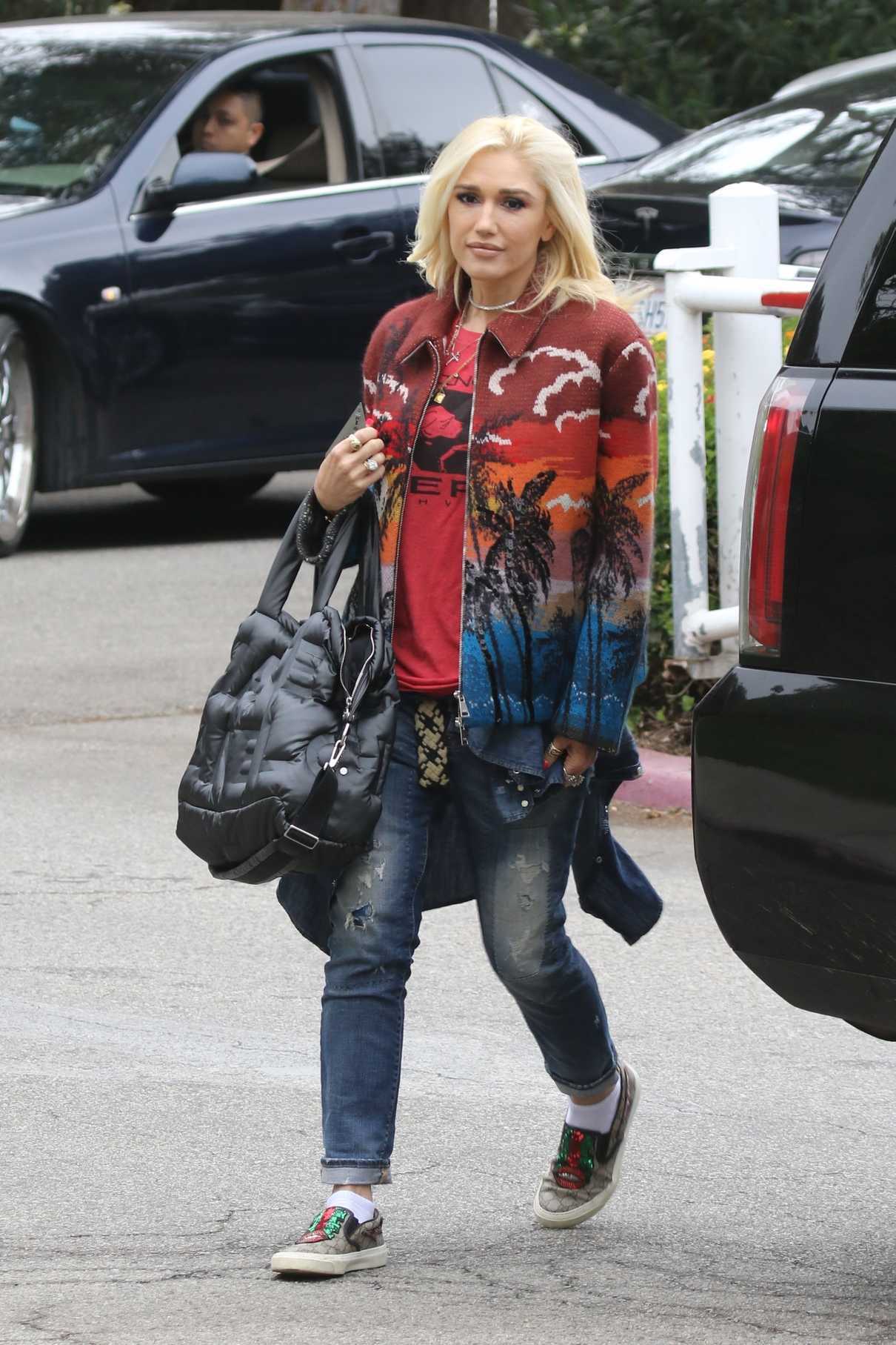 Gwen Stefani Leaves a Basketball Game in Los Angeles 05/19/2018-1