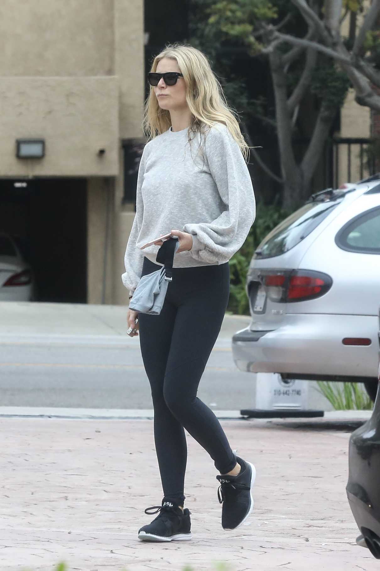 Gwyneth Paltrow Leaves the Tracy Anderson Studio in Brentwood 05/12/2018-2