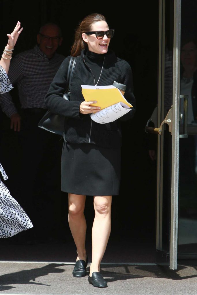 Jennifer Garner Exits Church Services in Los Angeles 04/29/2018-1