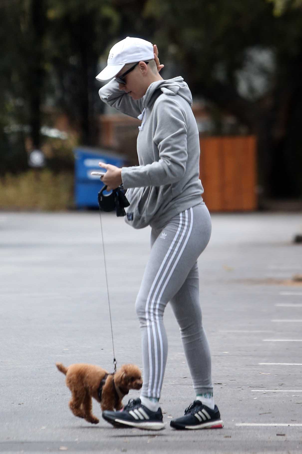 Katy Perry Walks Her Dog in Studio City 05/12/2018-3
