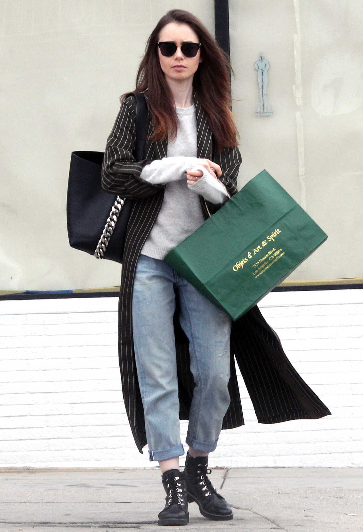 Lily Collins Goes Shopping Out in Los Angeles 05/12/2018-2