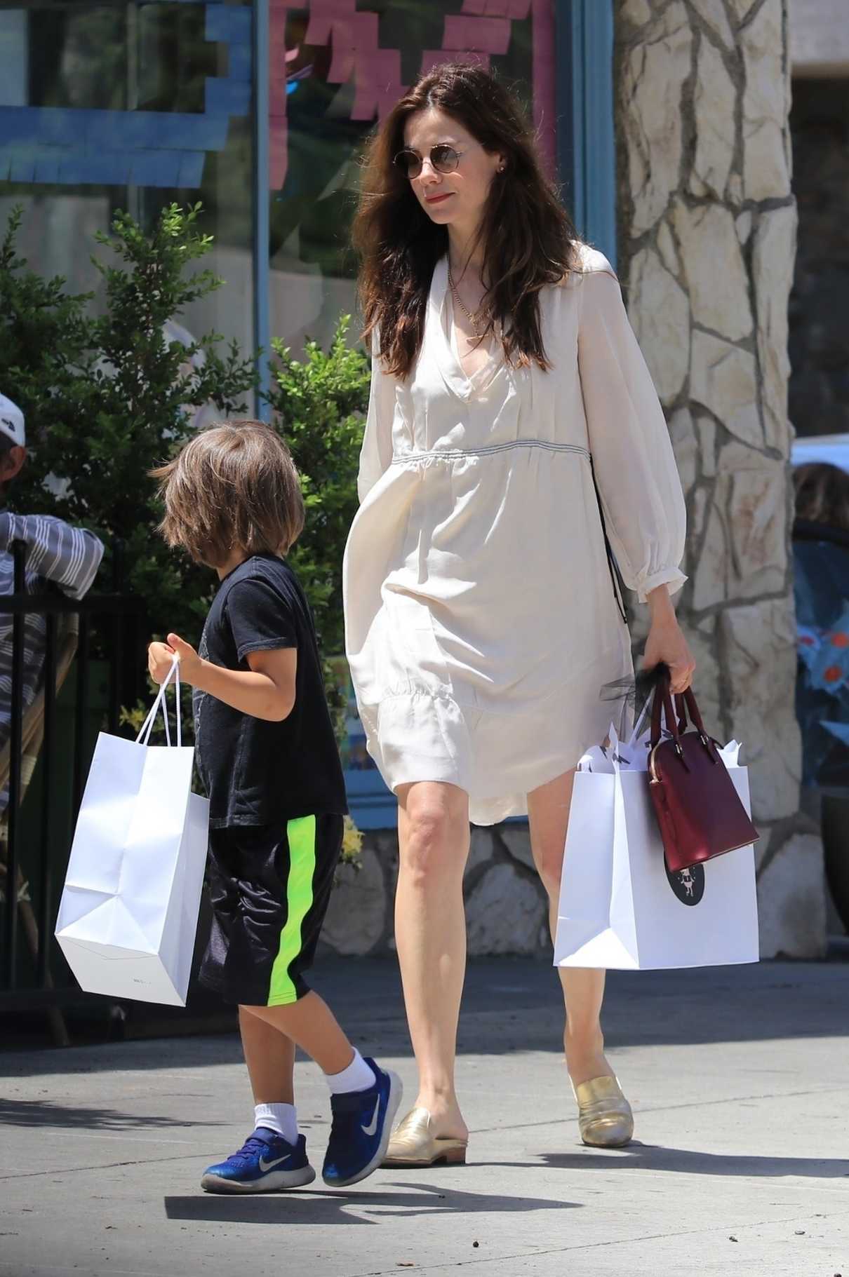 Michelle Monaghan Out Shopping with Her Kids in Los Angeles 05/05/2018-3