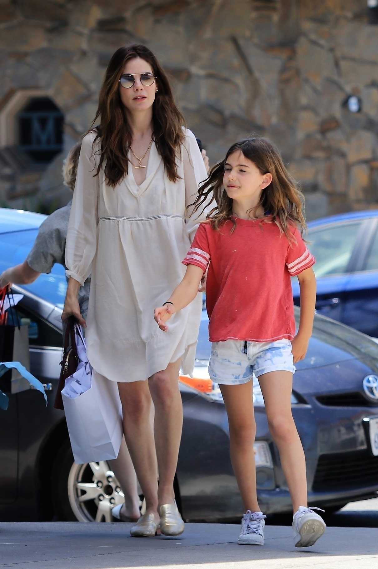 Michelle Monaghan Out Shopping with Her Kids in Los Angeles 05/05/2018-5