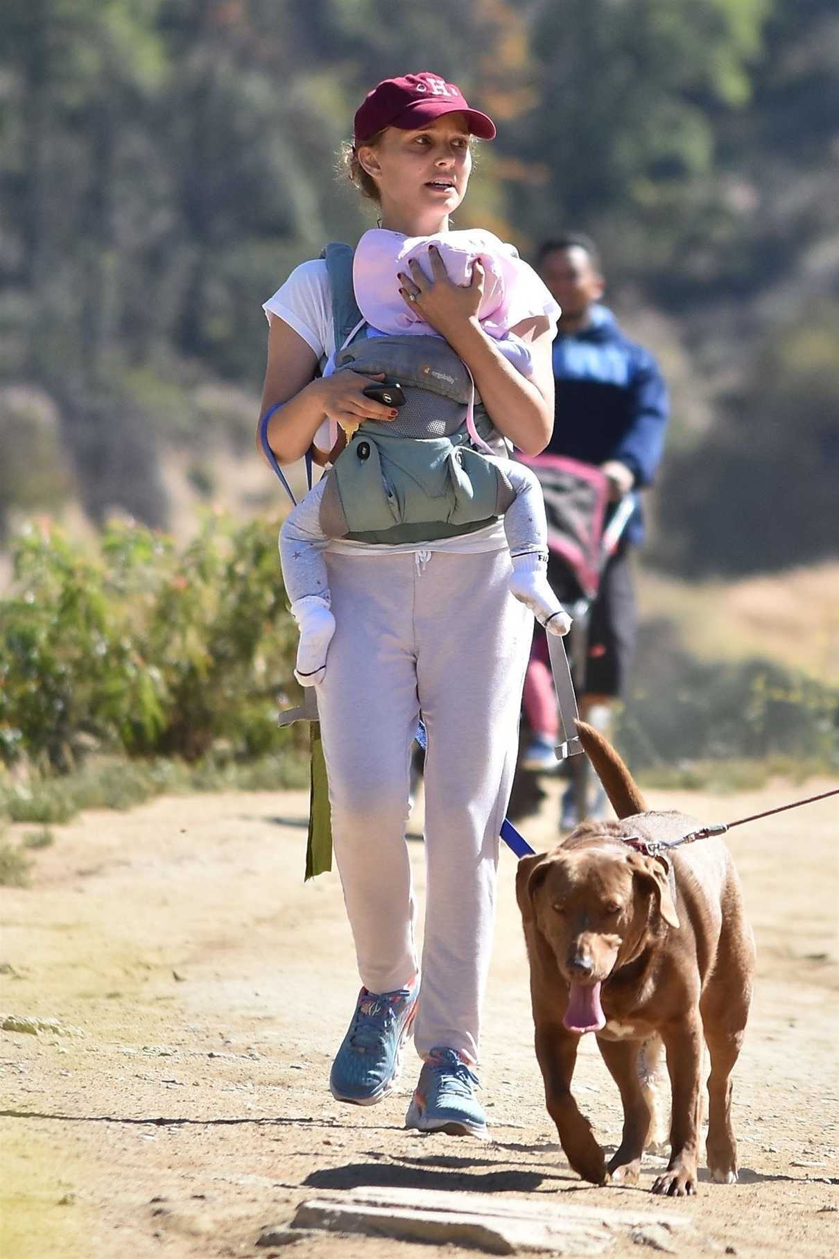 Natalie Portman Walks Out with Friends in Los Feliz 05/04/2018-3