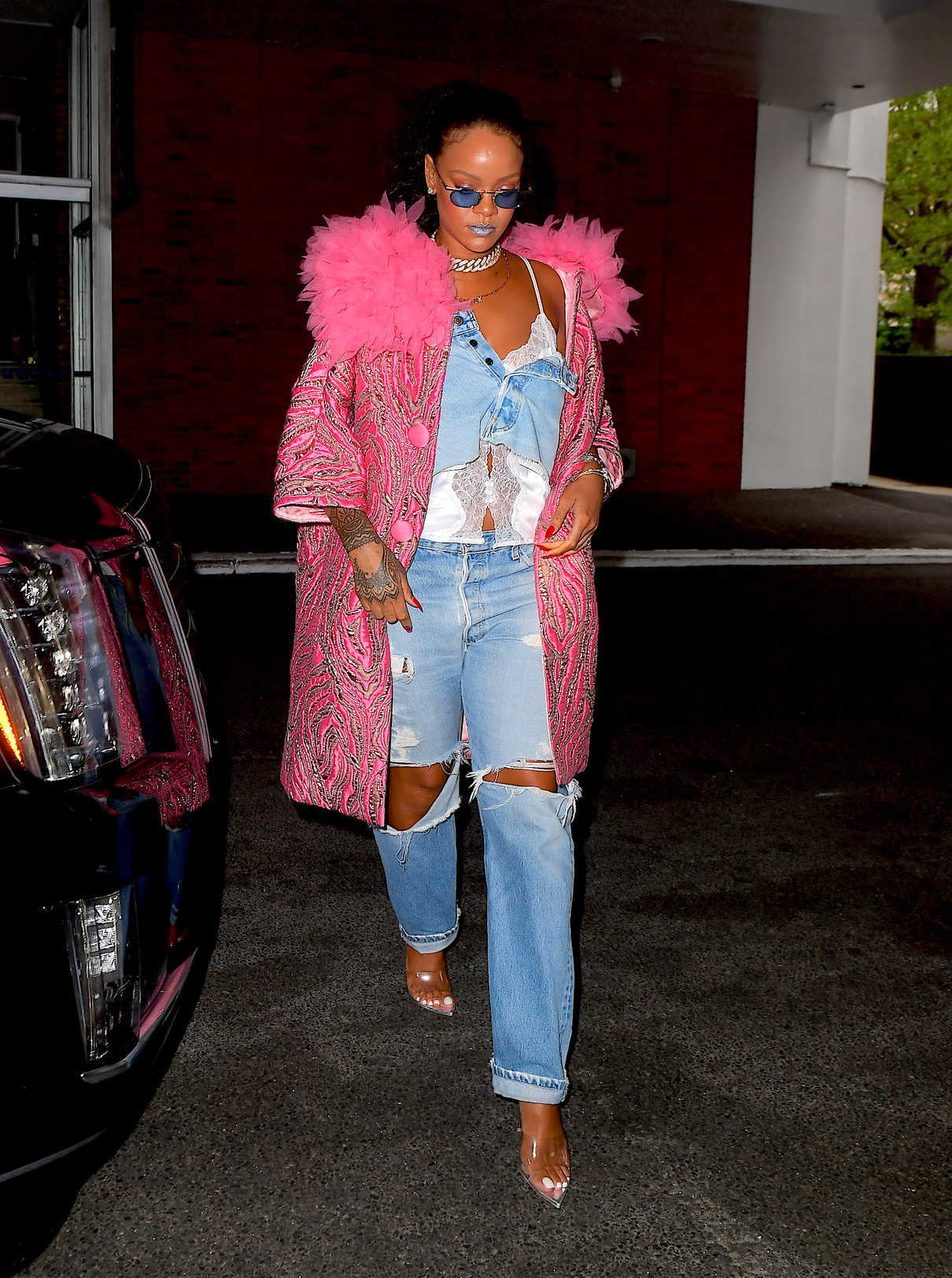 Rihanna Wears a Pink Coat as She Exits Her Hotel in New York City 05/05/2018-2
