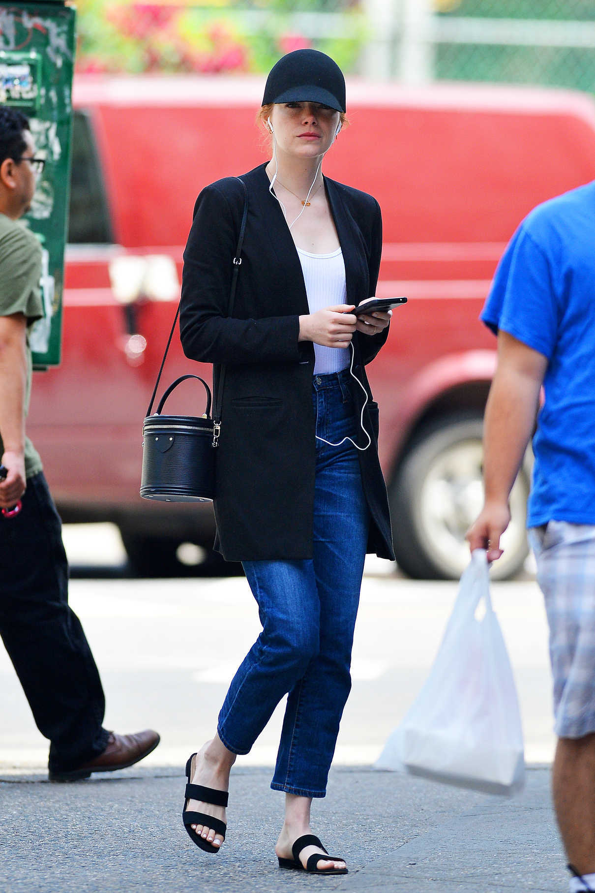 Emma Stone Was Seen Out in New York City 06/11/2018-2