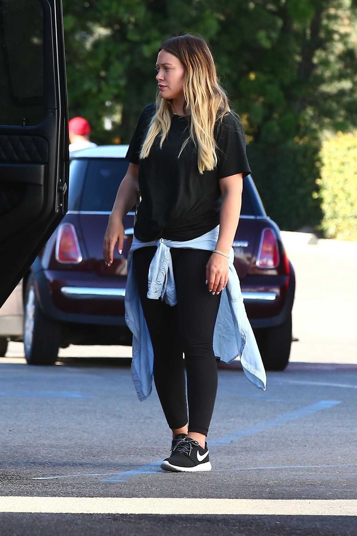 Hilary Duff Was Seen Out in Los Angeles 06/25/2018-3