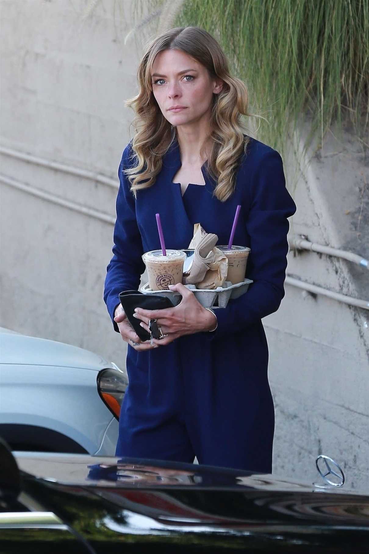 Jaime King Picks up Some Iced Coffees in Her Mercedes-Benz in Los