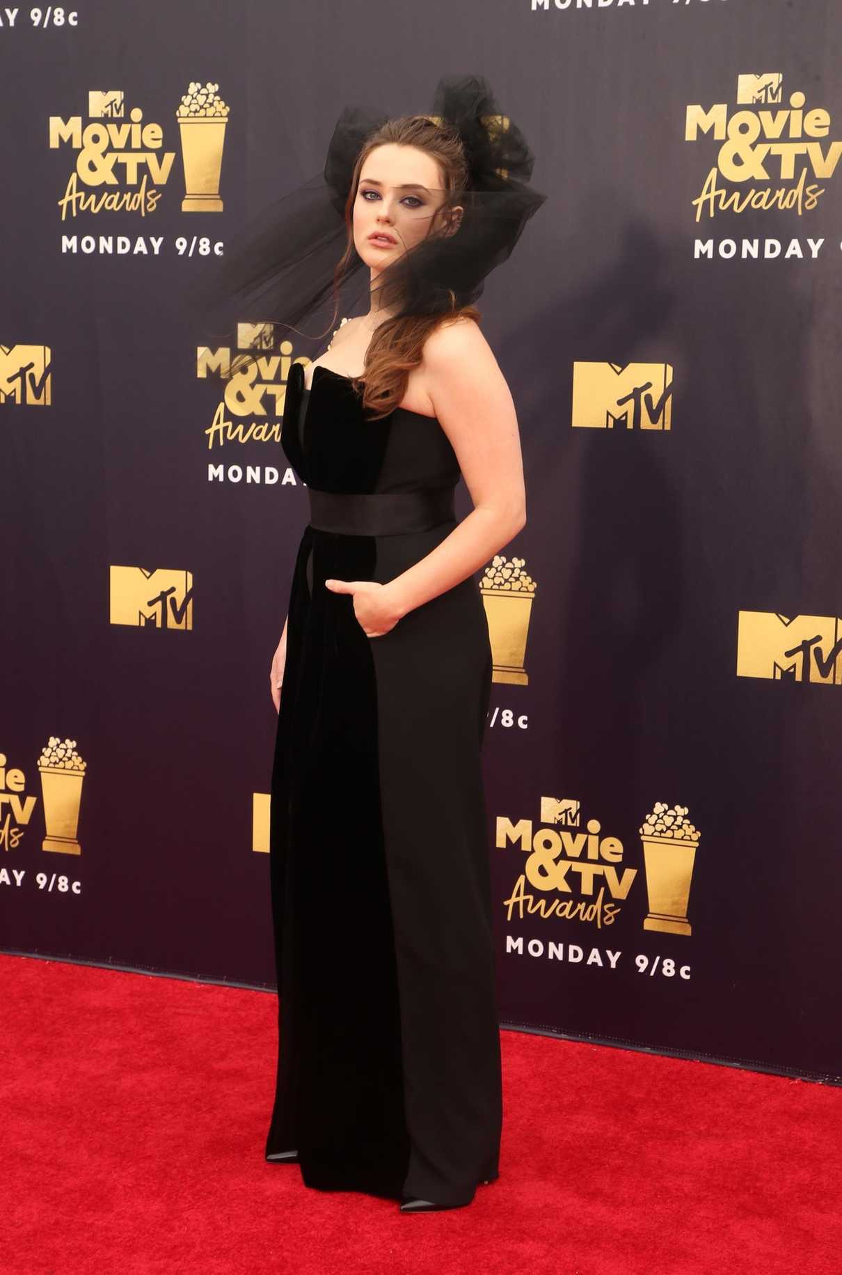 Katherine Langford Attends the 2018 MTV Movie and TV Awards in Santa Monica 06/16/2018-3