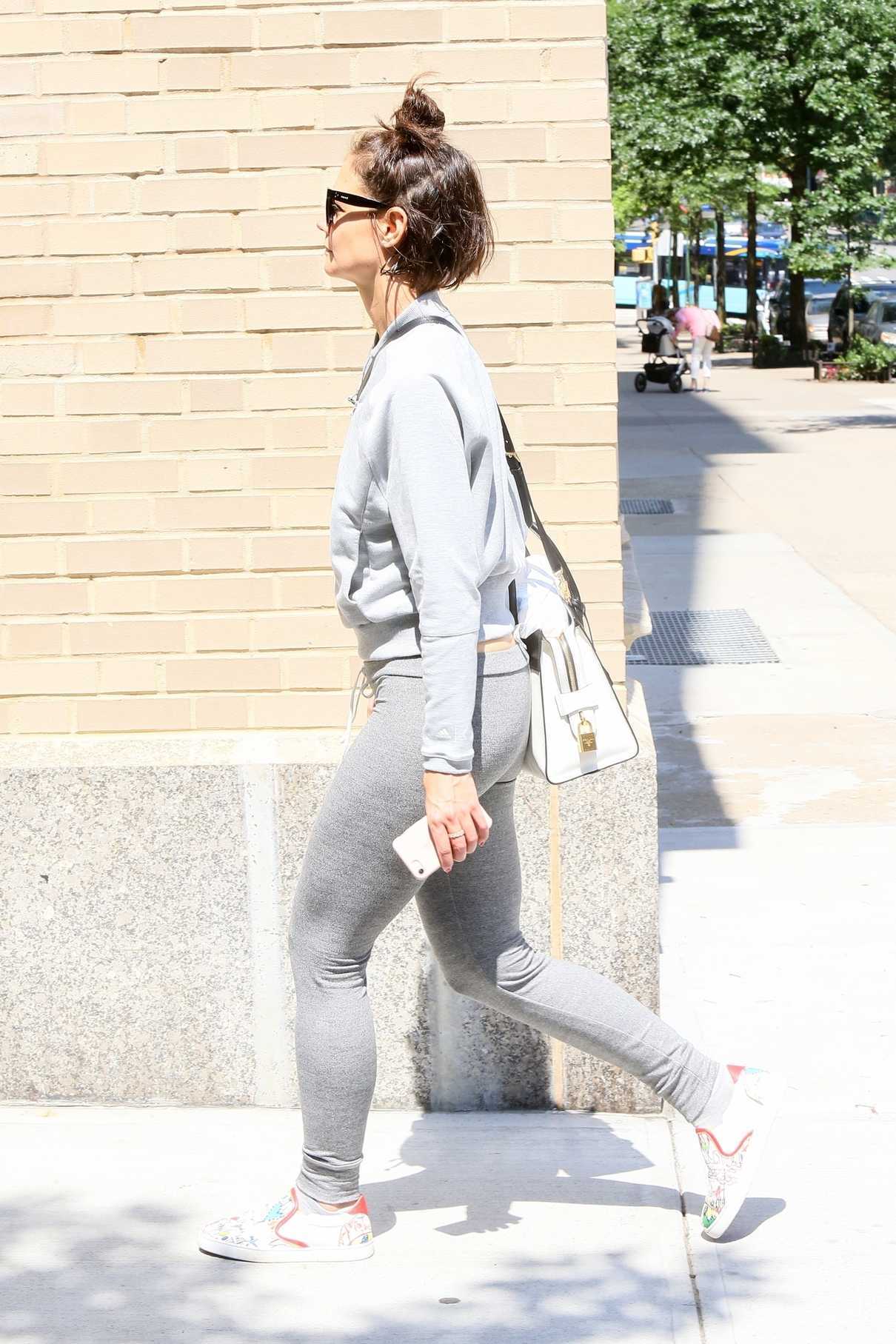 Katie Holmes Was Seen Out in in New York City 06/09/2018-4