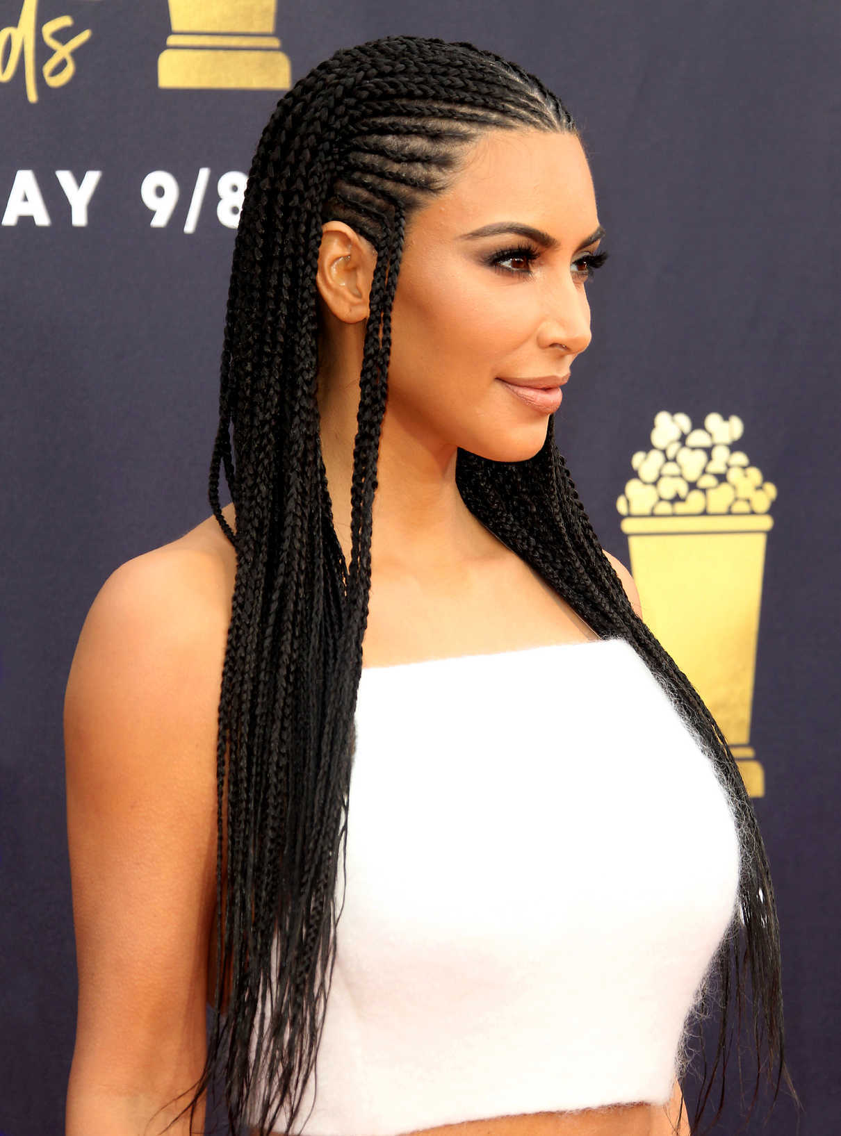 Kim Kardashian Attends the 2018 MTV Movie and TV Awards in Santa Monica 06/16/2018-6