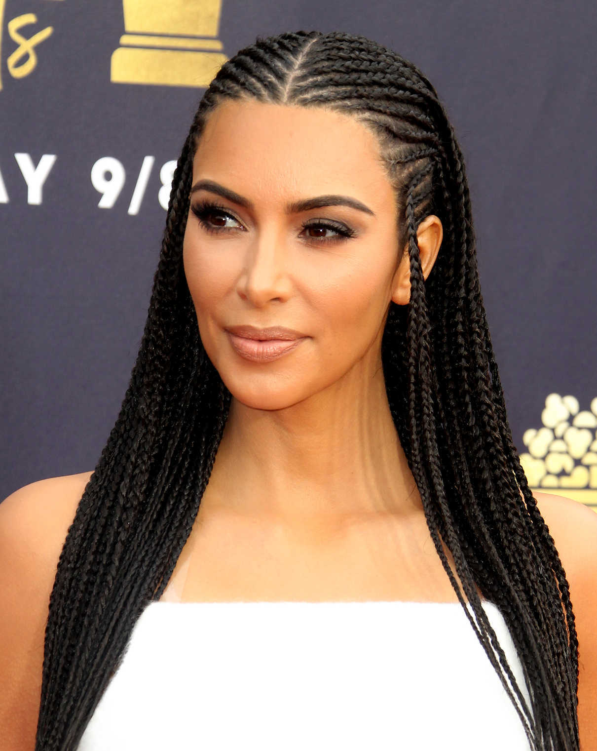 Kim Kardashian Attends the 2018 MTV Movie and TV Awards in Santa Monica 06/16/2018-7