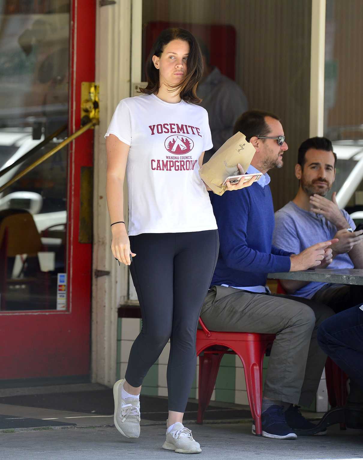 Lana Del Rey Leaves Her Workout in Los Angeles 06/20/2018-1