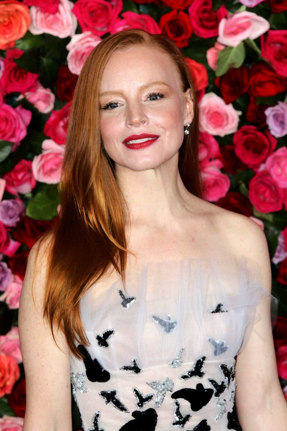 Lauren Ambrose at the 72nd Annual Tony Awards in New York City 06/10/2018-5