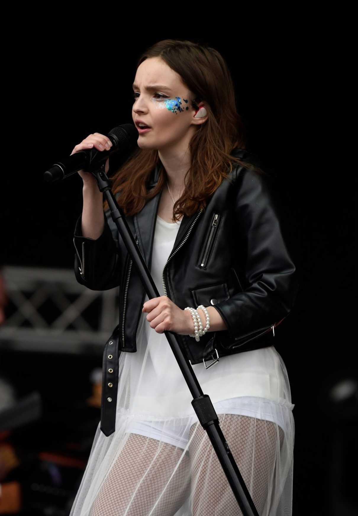 Lauren Mayberry Performs During the Parklife Festival at Heaton Park in Manchester 06/10/2018-4