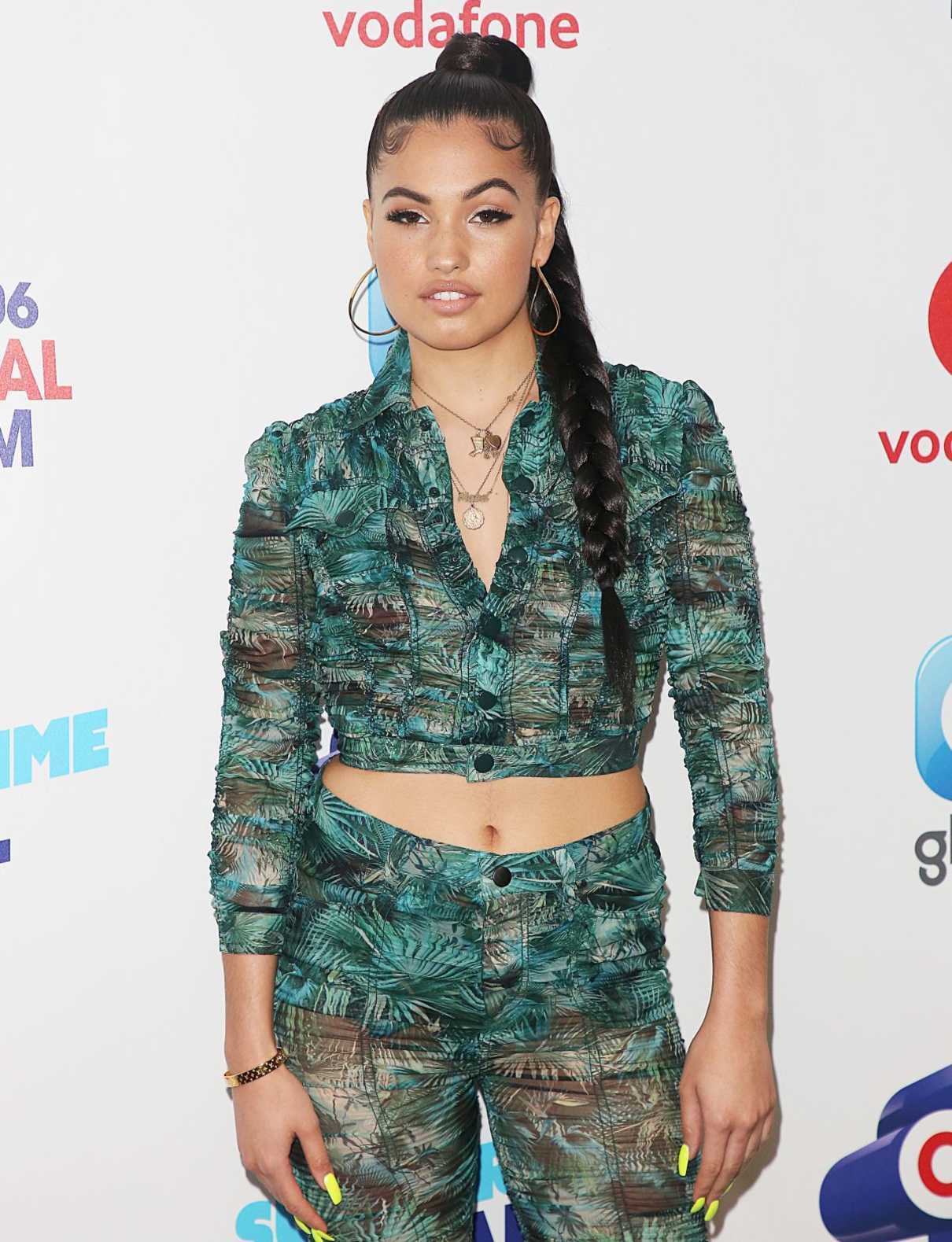 Mabel McVey at 2018 Capital Radio Summertime Ball in London 06/09/2018-4