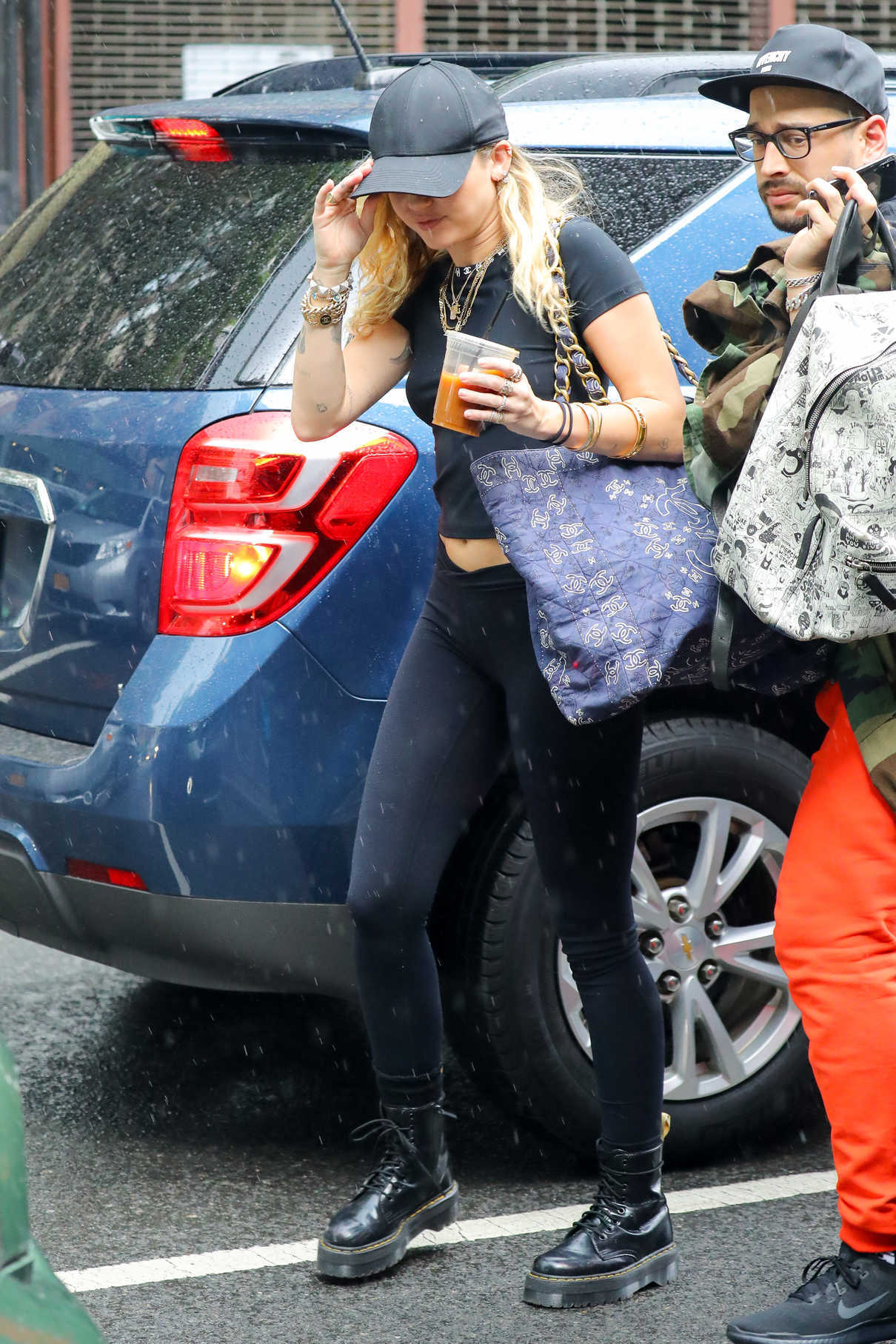 Miley Cyrus Arrives at the Recording Studio in the West Village, New York 06/28/2018-1