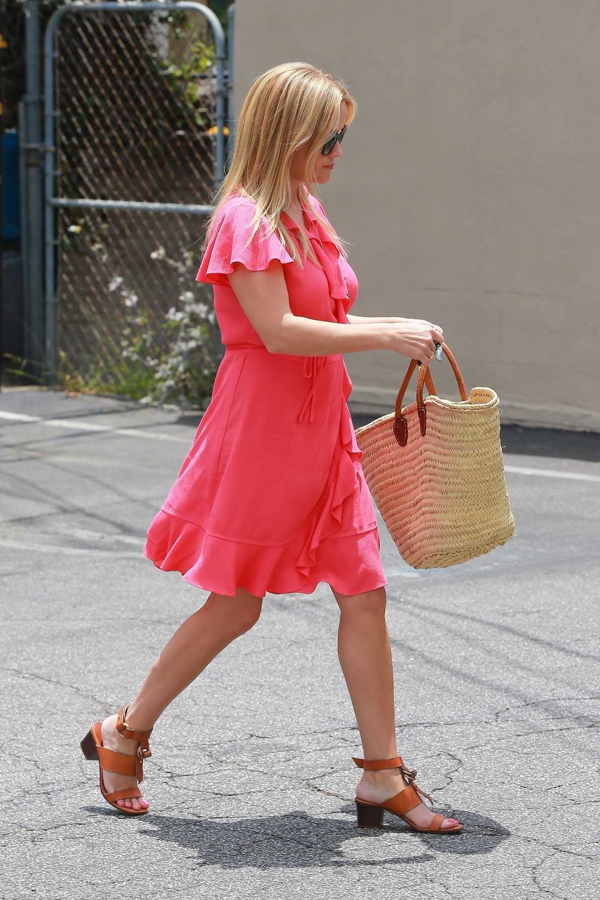 Reese Witherspoon Was Seen Out in Brentwood 06/21/2018-3