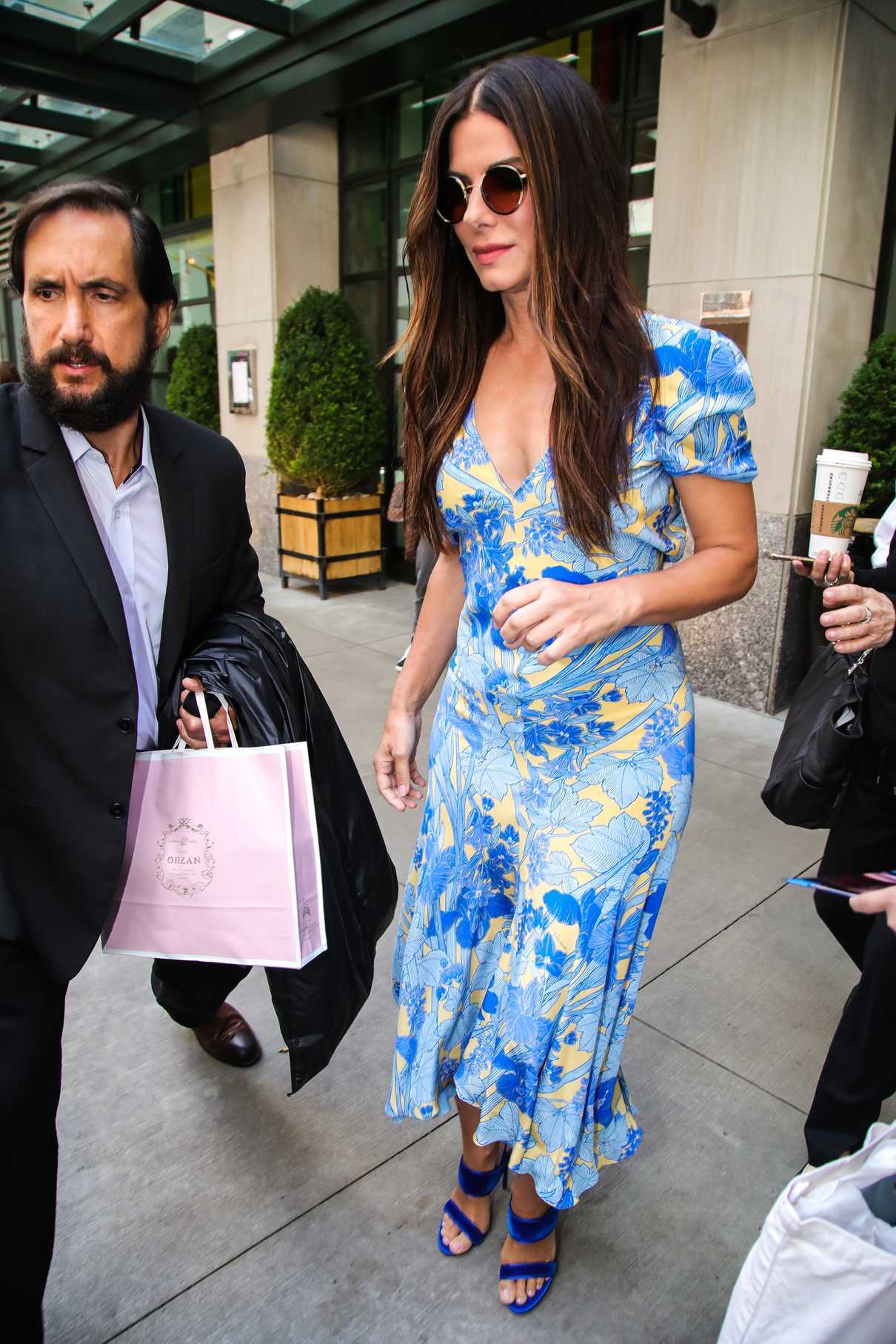 Sandra Bullock Leaves Her Manhattan Hotel in New York 06/05/2018-4