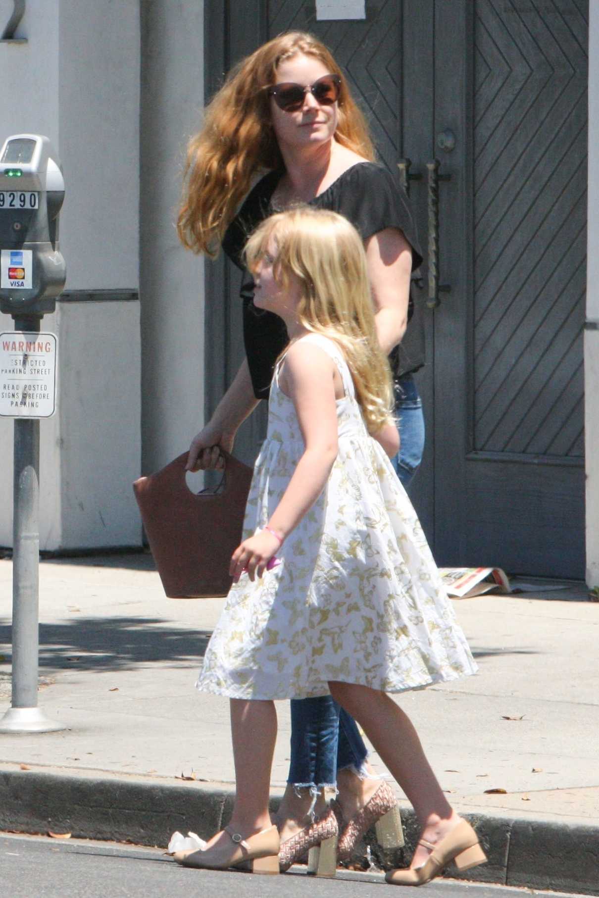 Amy Adams Goes Shopping Out with Her Husband and Daughter in Beverly Hills 07/02/2018-5
