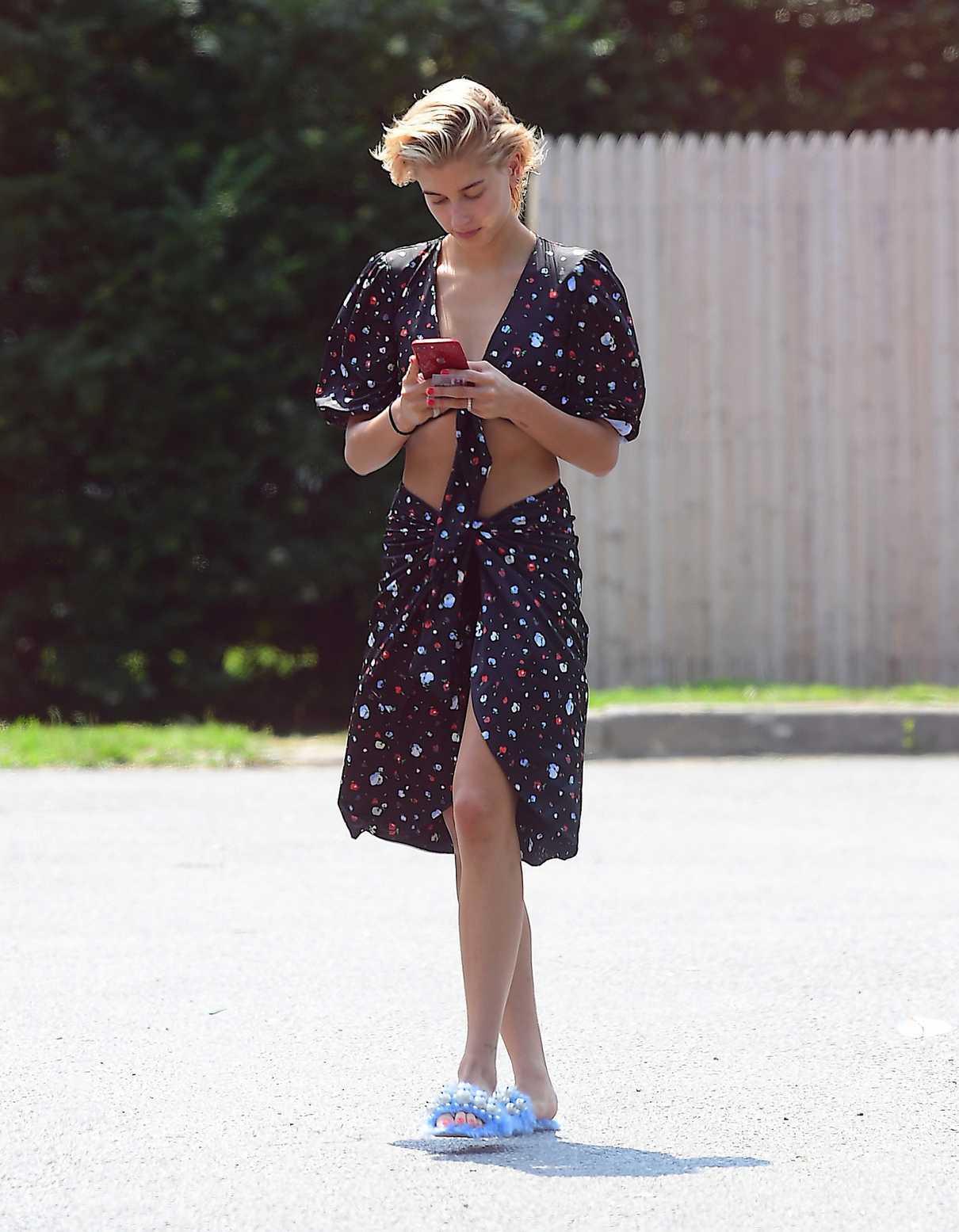 Hailey Baldwin Stepped Out in the Hamptons in New York 07/03/2018-2