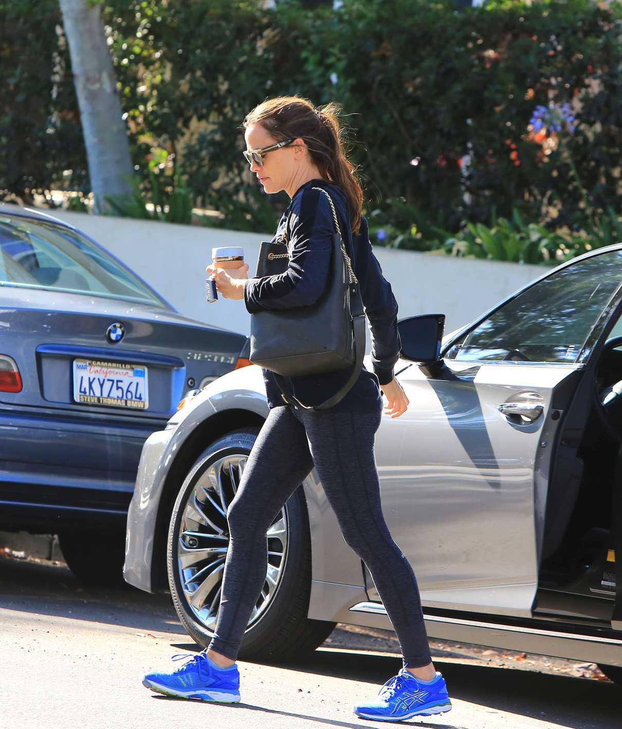 Jennifer Garner in a Blue Asics Sneakers
