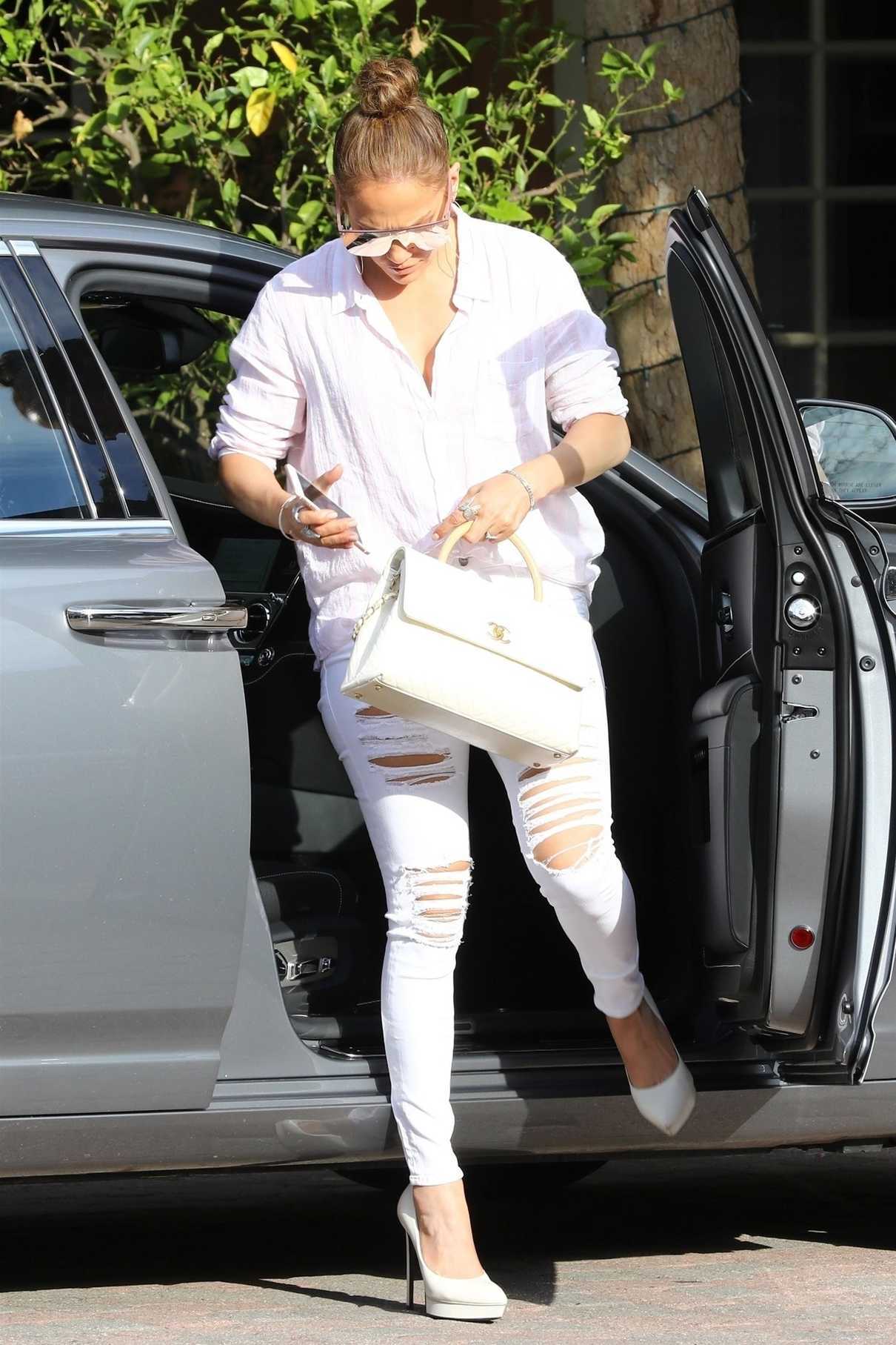 Jennifer Lopez Heads Into the Studio Out in Los Angeles 07/11/2018-2