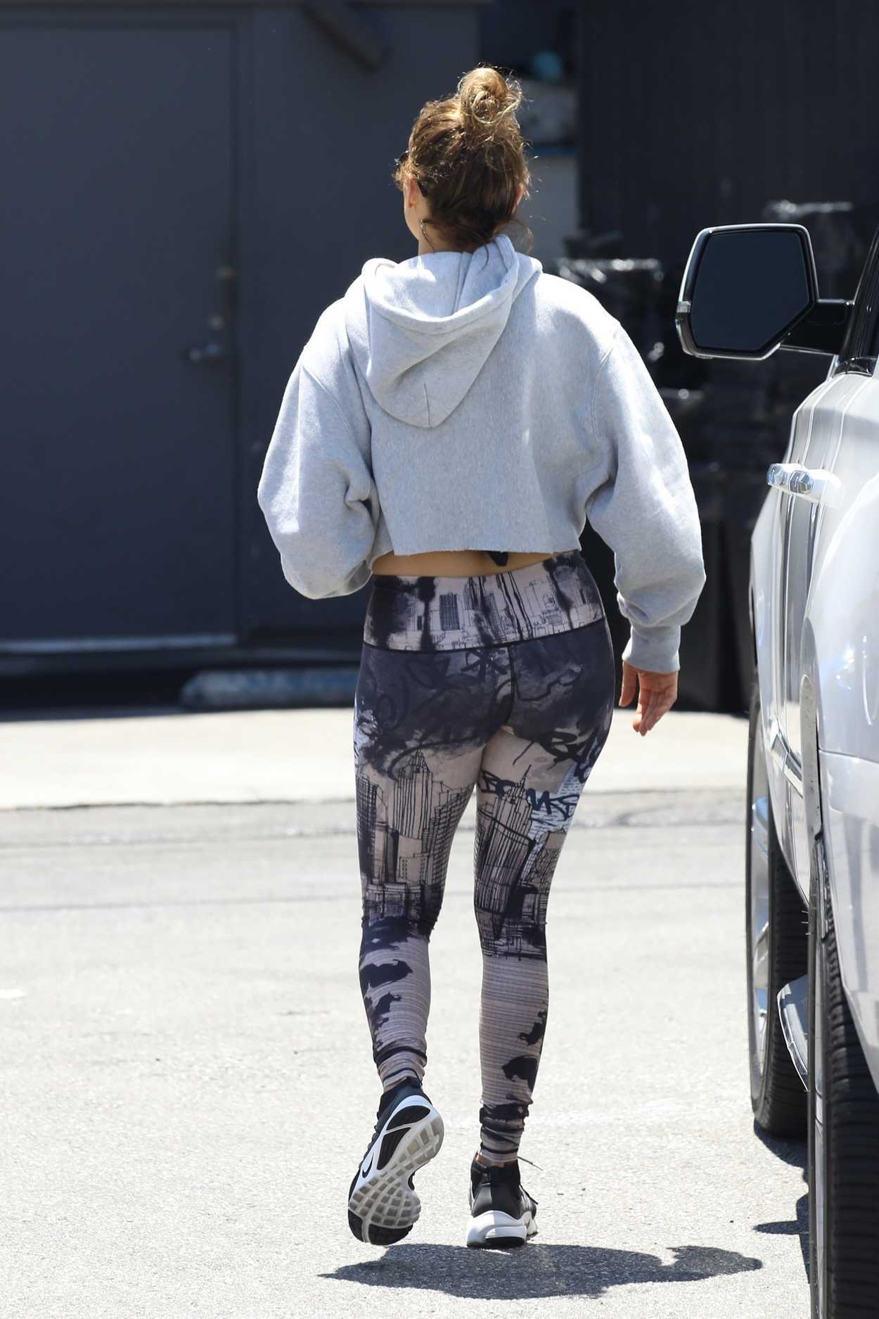 Jennifer Lopez in a Grey Hoody and Nike Sneakers Steps Out for a Morning Workout in Beverly Hills 07/14/2018-5