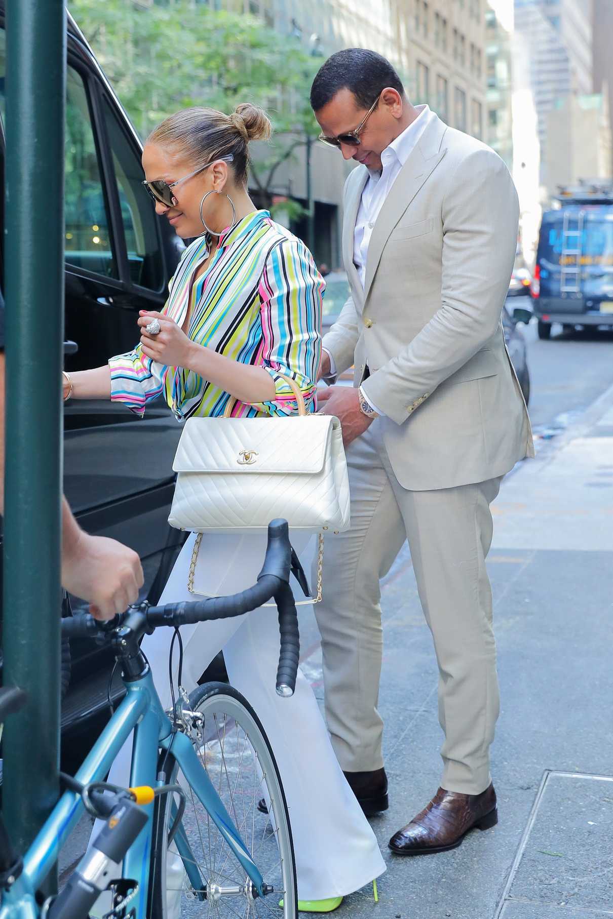 Jennifer Lopez Leaves the Casa Lever with Alex Rodriguez in New York City 06/29/2018-5