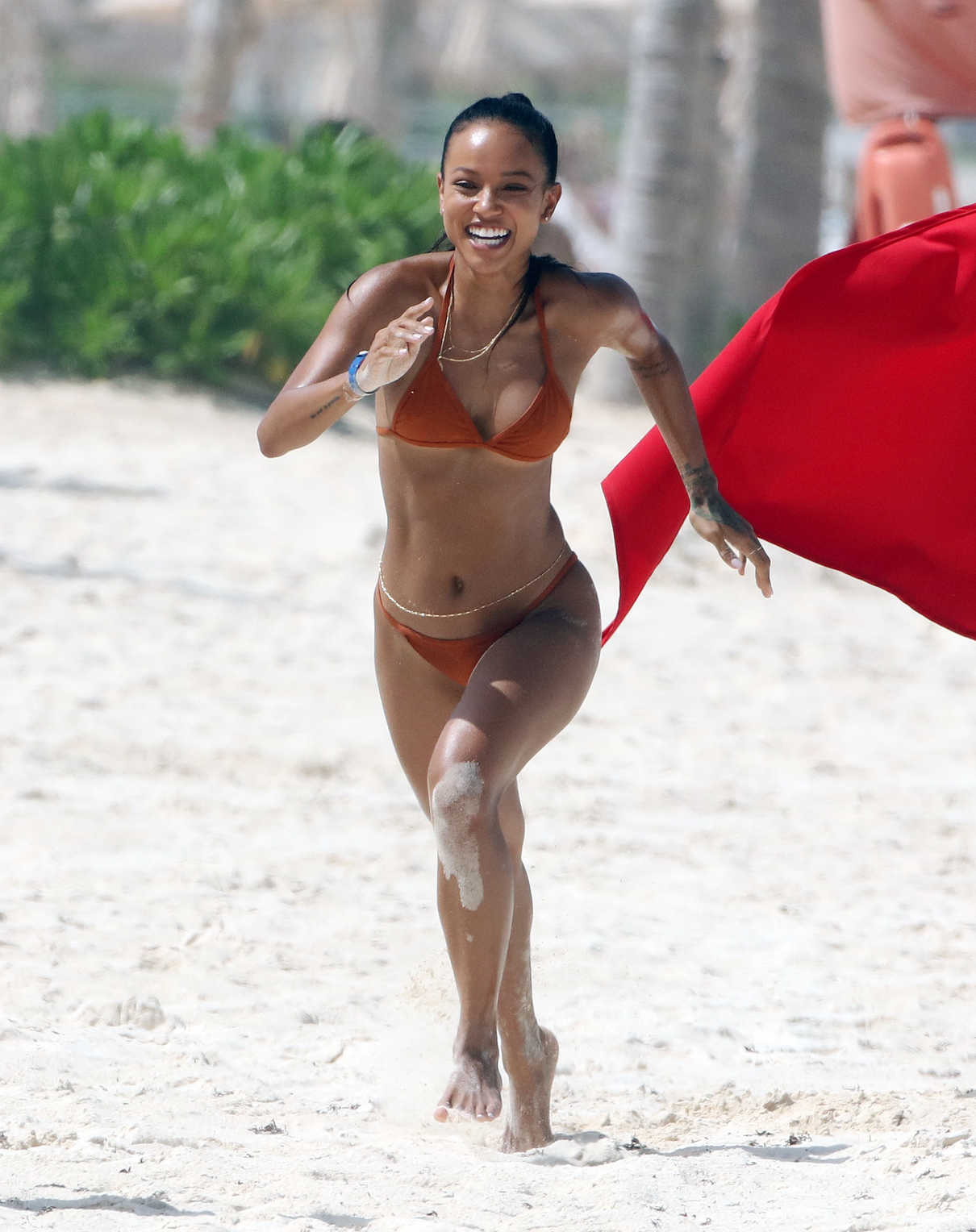 Karrueche Tran in Bikini on the Beach in Cancun 06/28/2018-4
