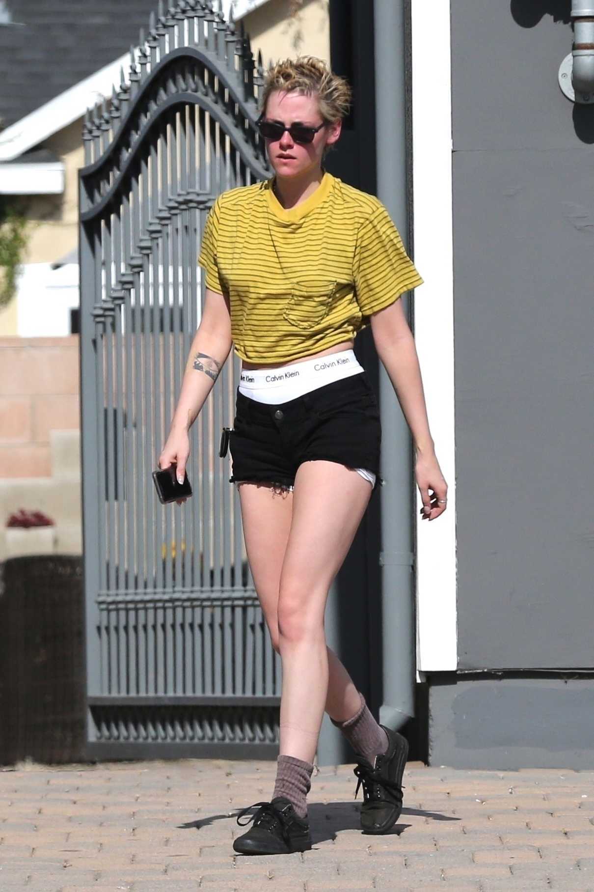 Kristen Stewart Was Spotted Out in Los Angeles 07/07/2018-2
