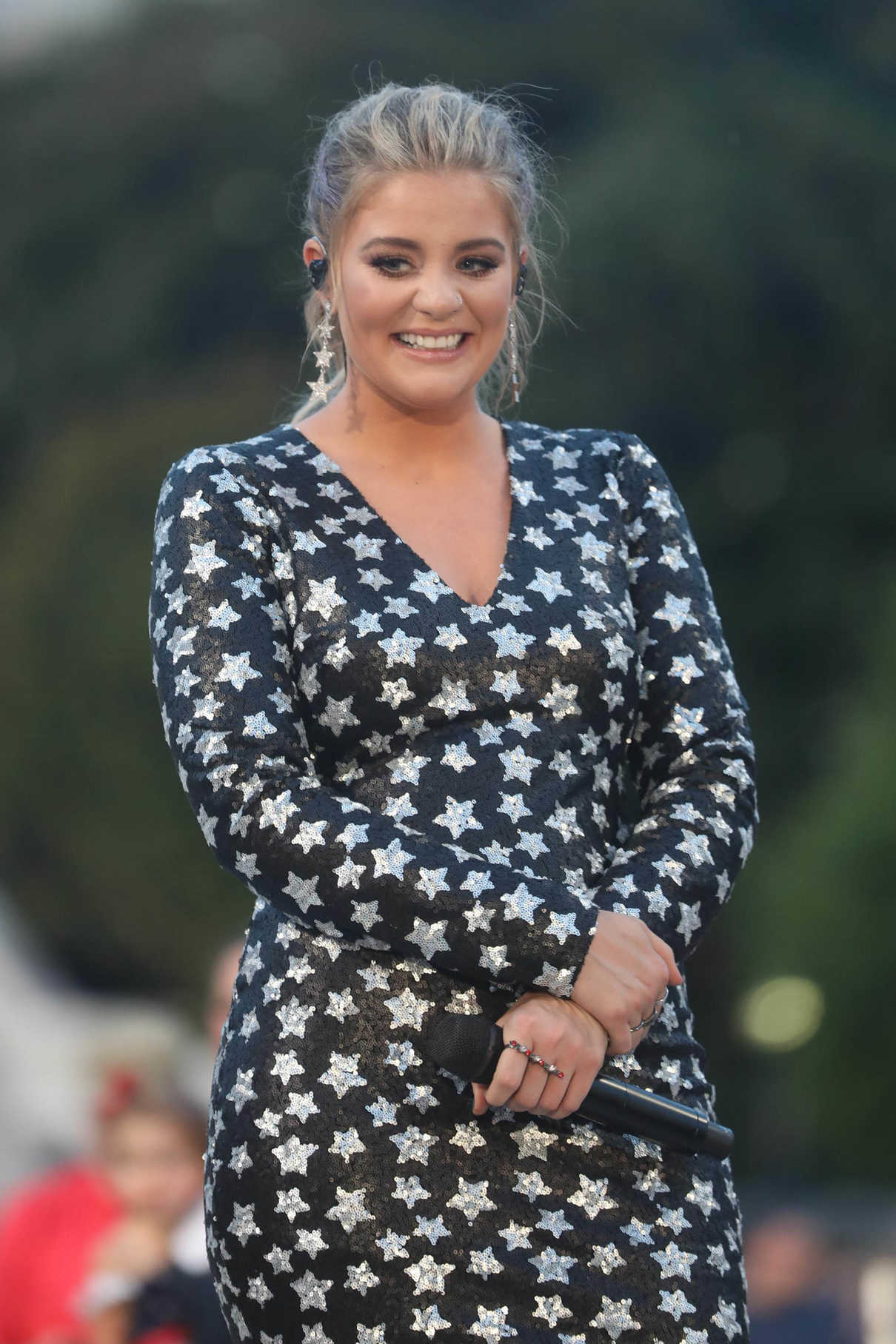 Lauren Alaina Performs at A Capitol Fourth 2018 in Washington 07/04/2018-5