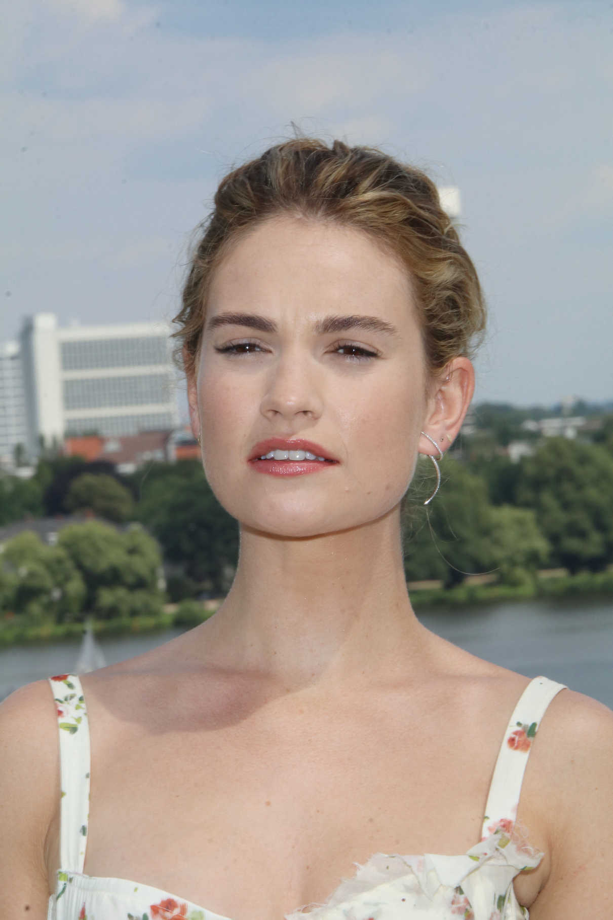 Lily James At The Mamma Mia Here We Go Again Photocall In Hamburg 07122018 5 Lacelebsco