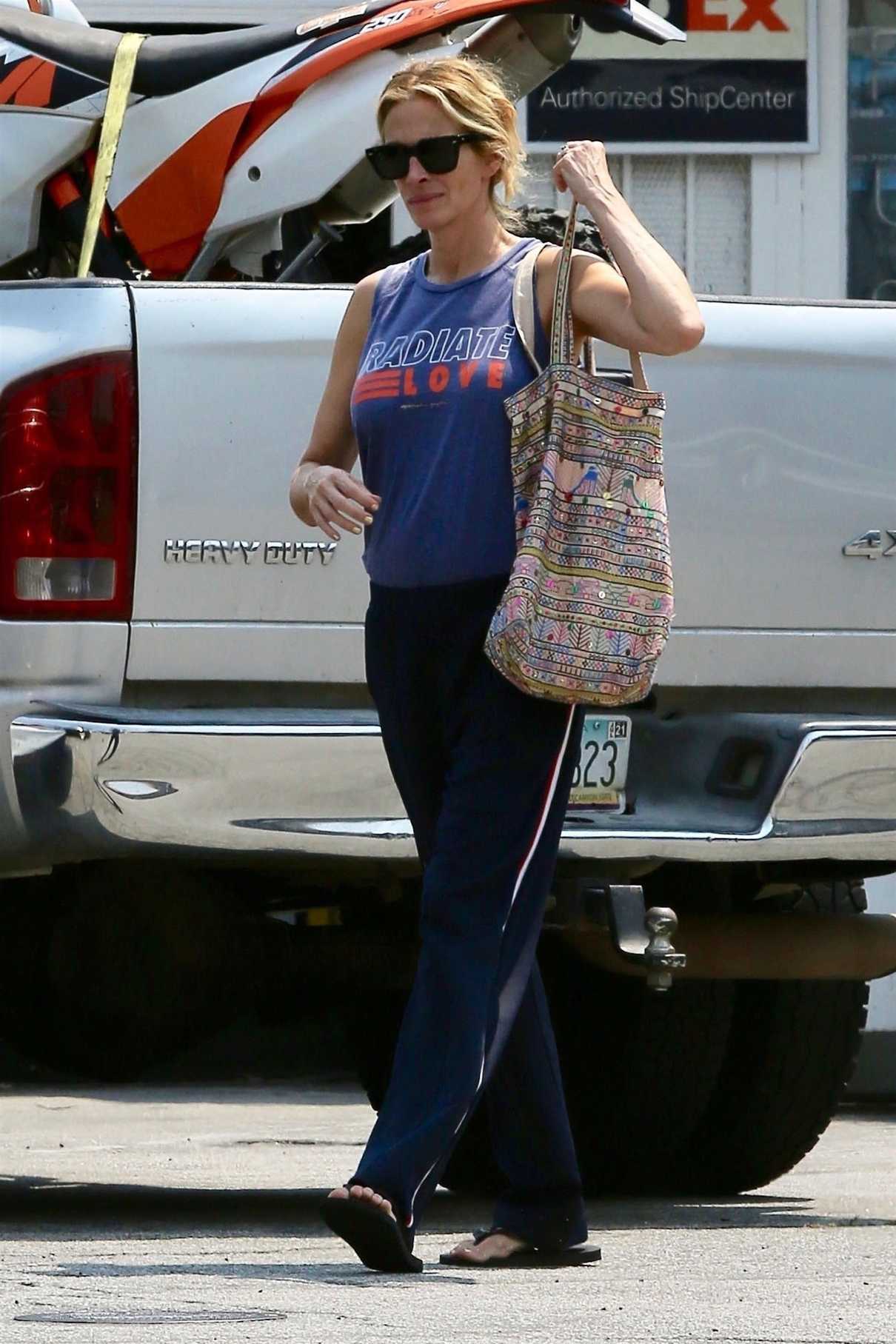 Julia Roberts in a Blue T-Shirt