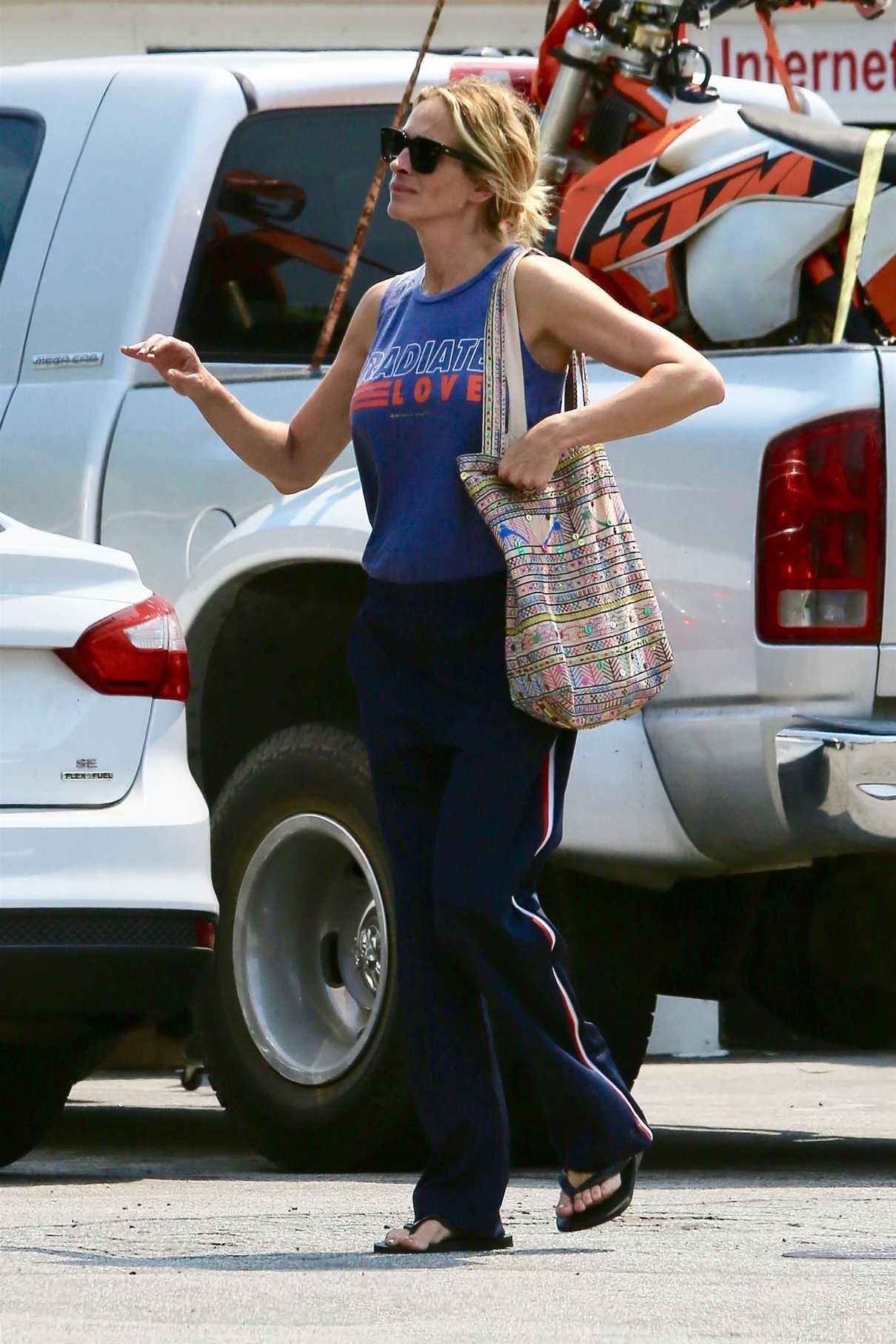 Julia Roberts in a Blue T-Shirt