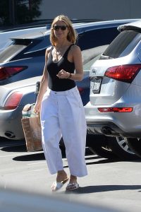 Gwyneth Paltrow in a White Pants