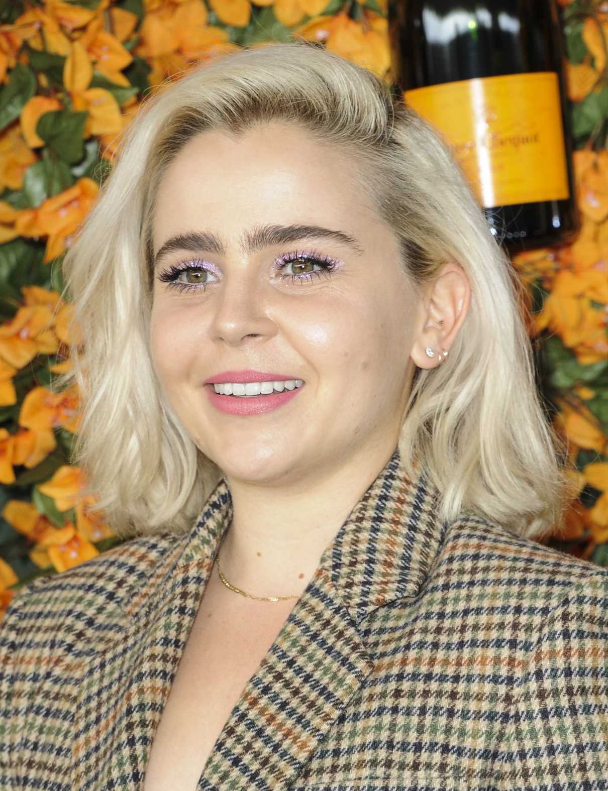 Mae Whitman Attends the 9th Annual Veuve Clicquot Polo Classic in LA 10